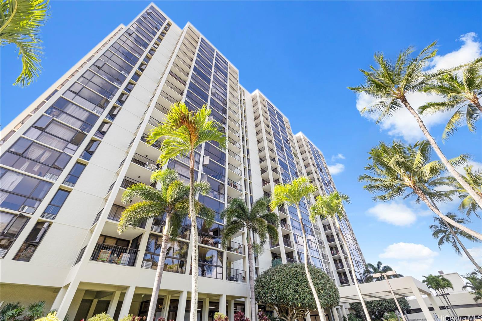 322 Aoloa Street  Unit 611