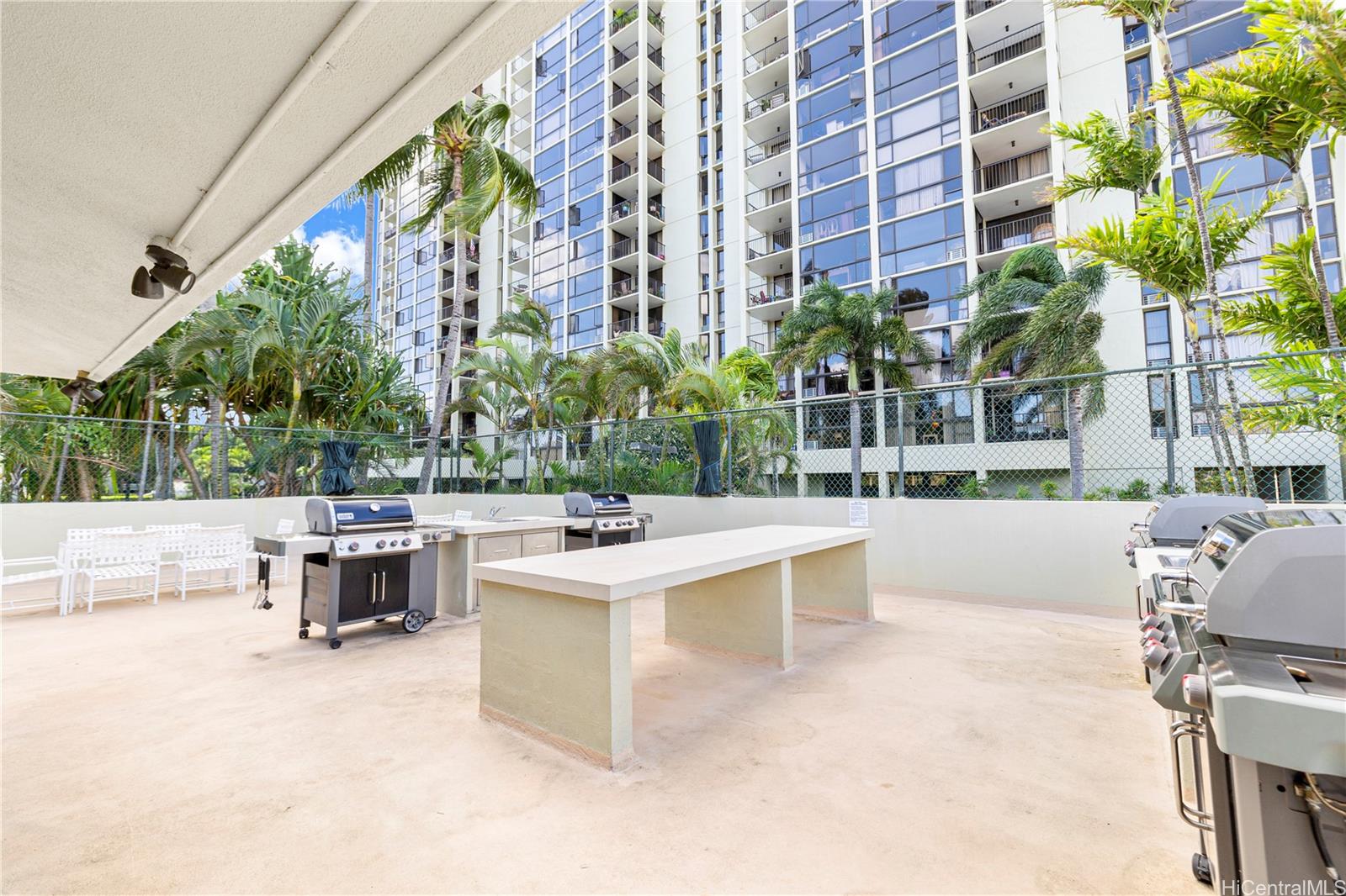 322 Aoloa Street  Unit 611