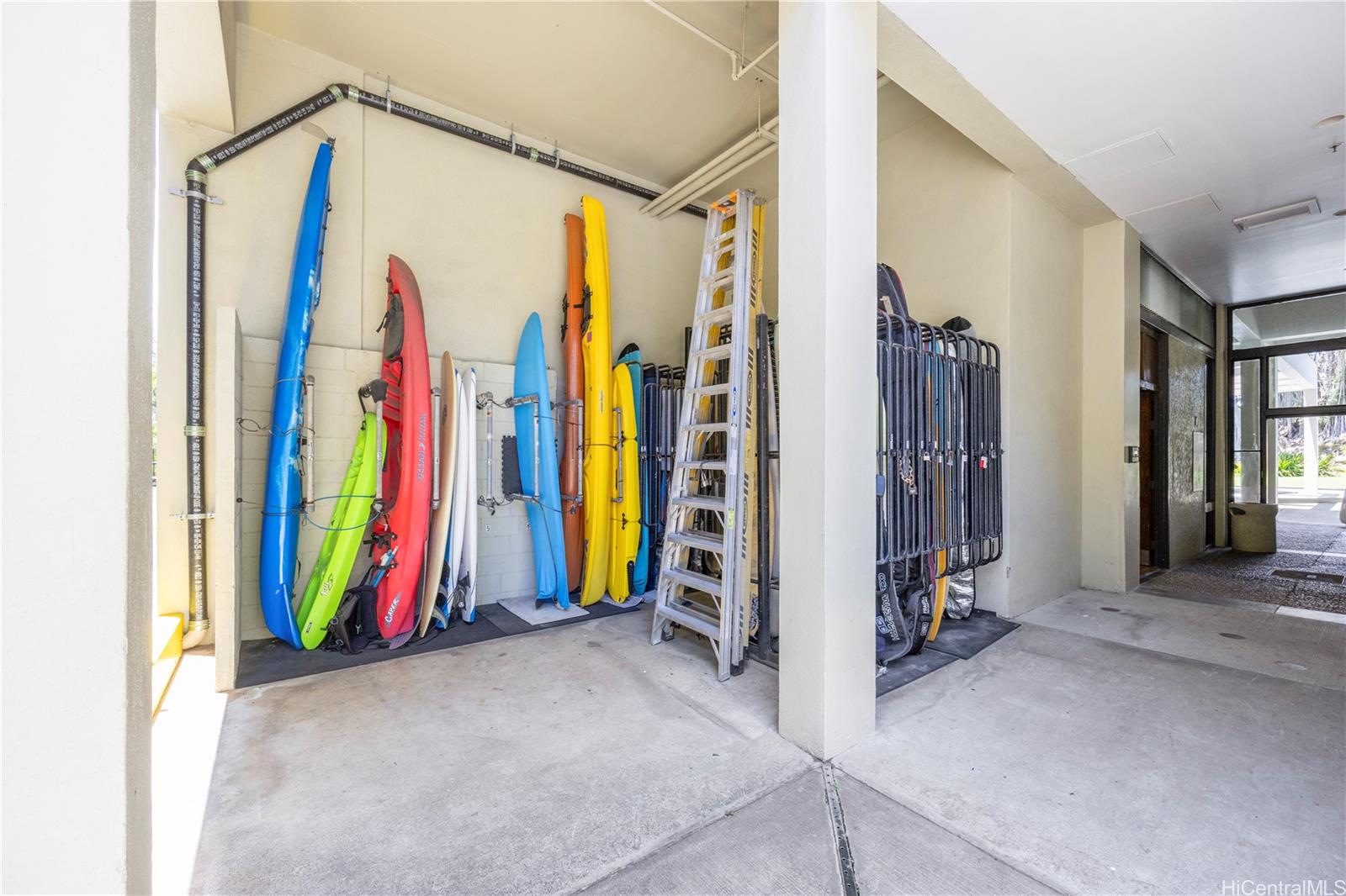 322 Aoloa Street  Unit 611