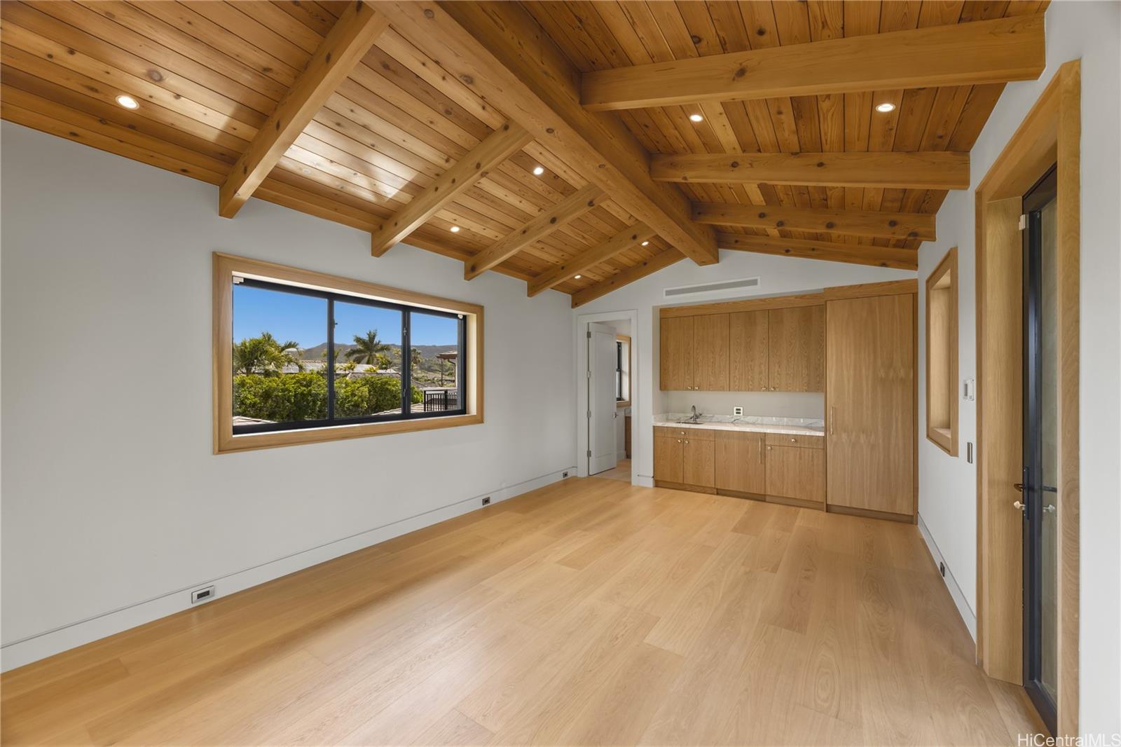 4561 Aukai Avenue
