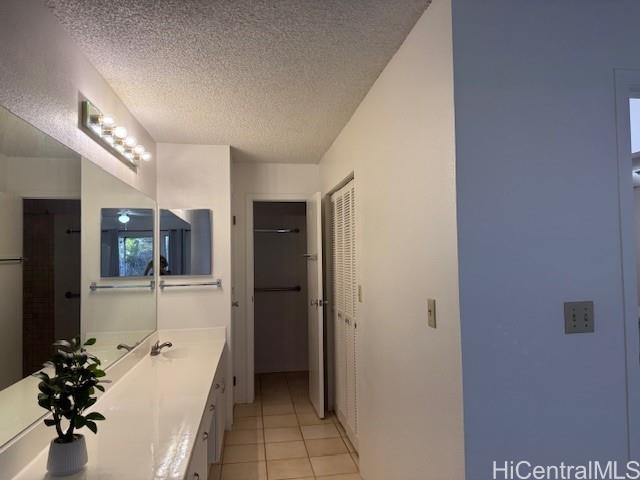 Photo 13 of 19