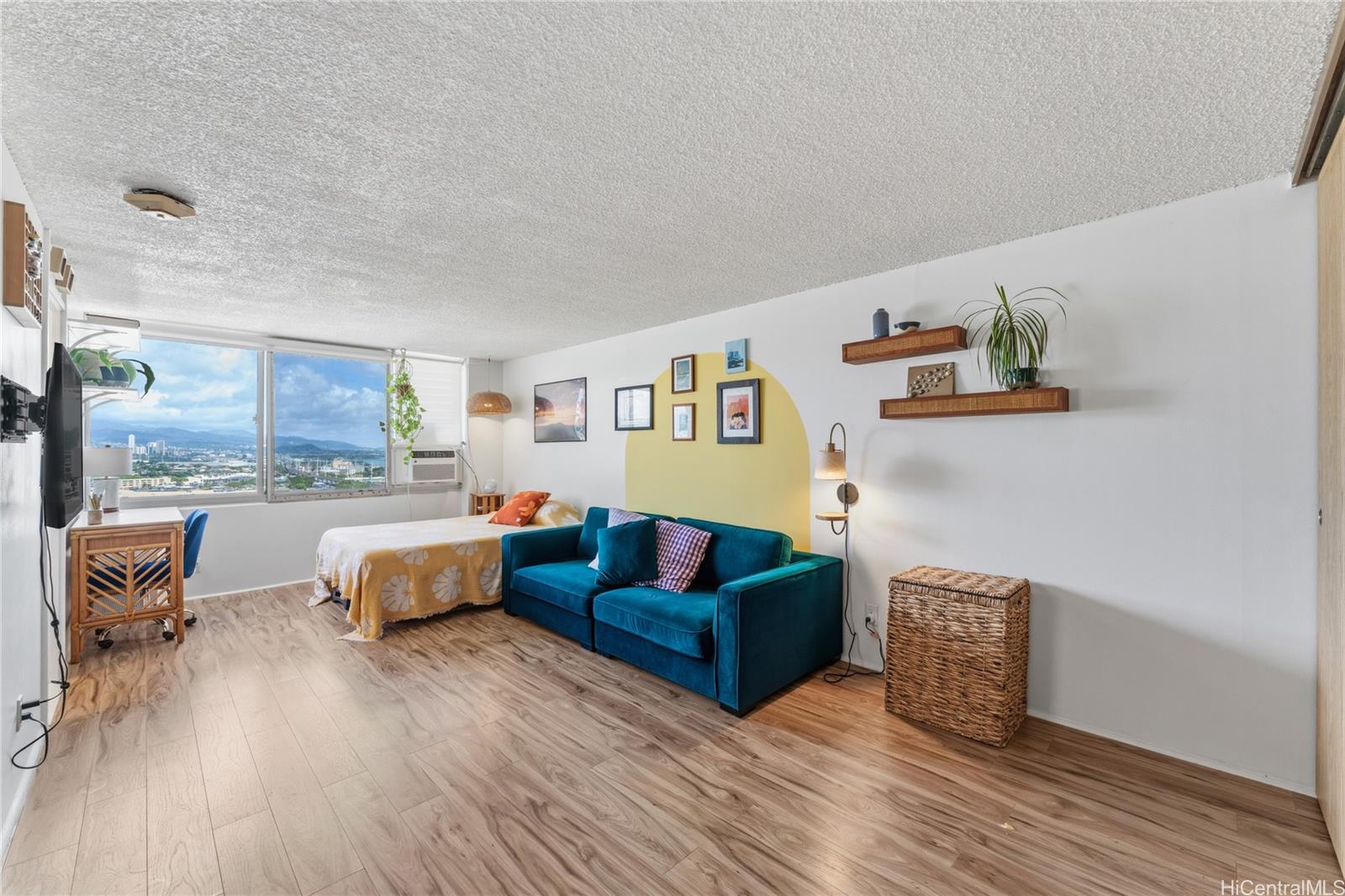 1060 Kamehameha Highway 2205B