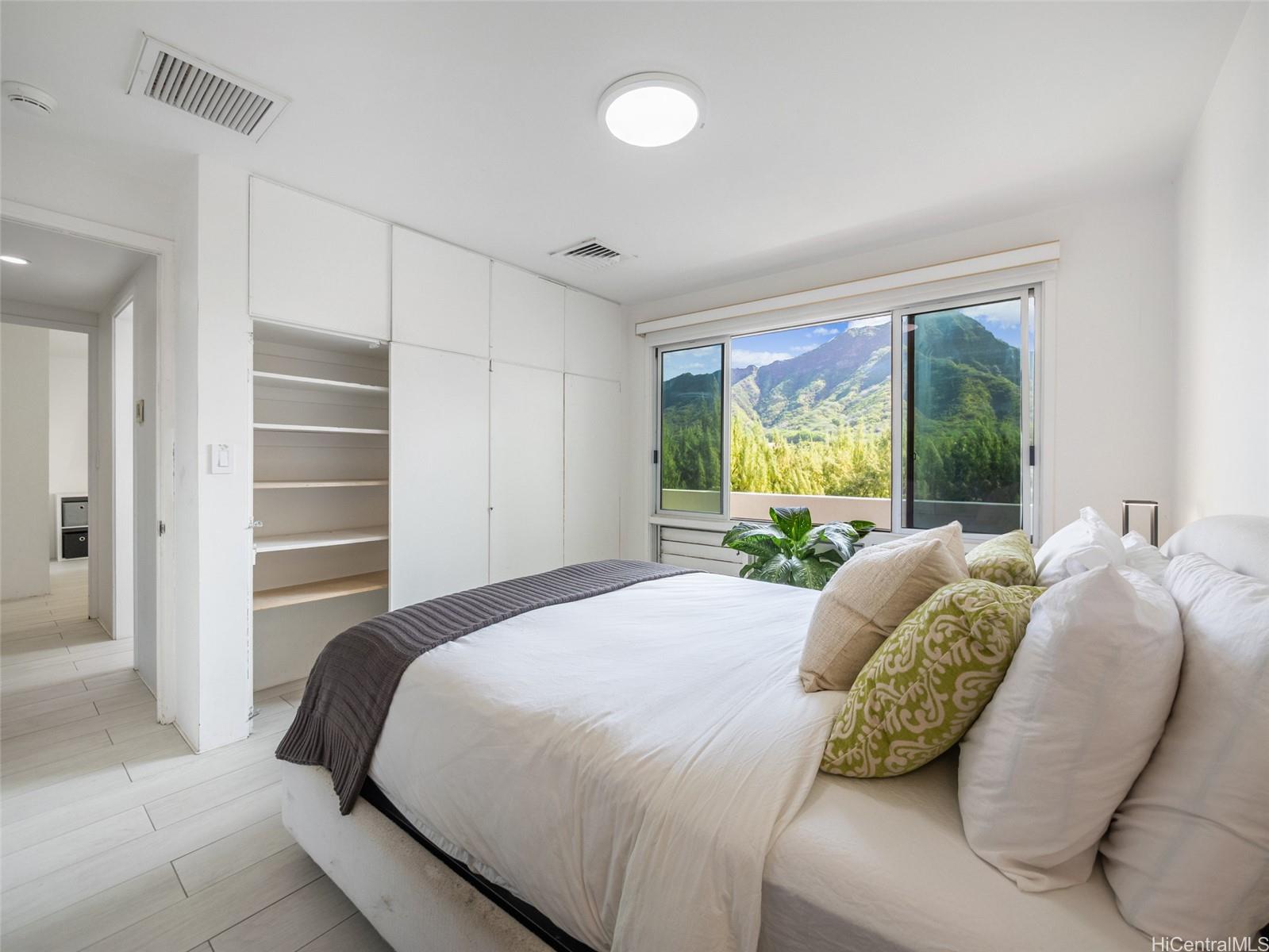 2969 Kalakaua Avenue  Unit 505