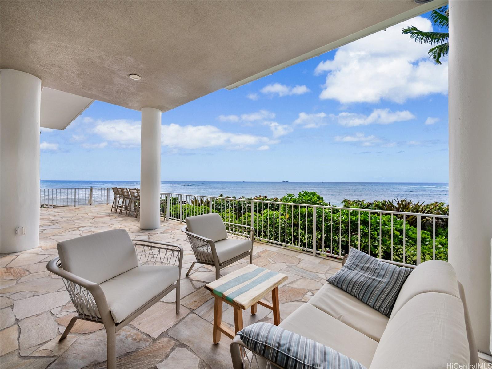 2969 Kalakaua Avenue  Unit 505