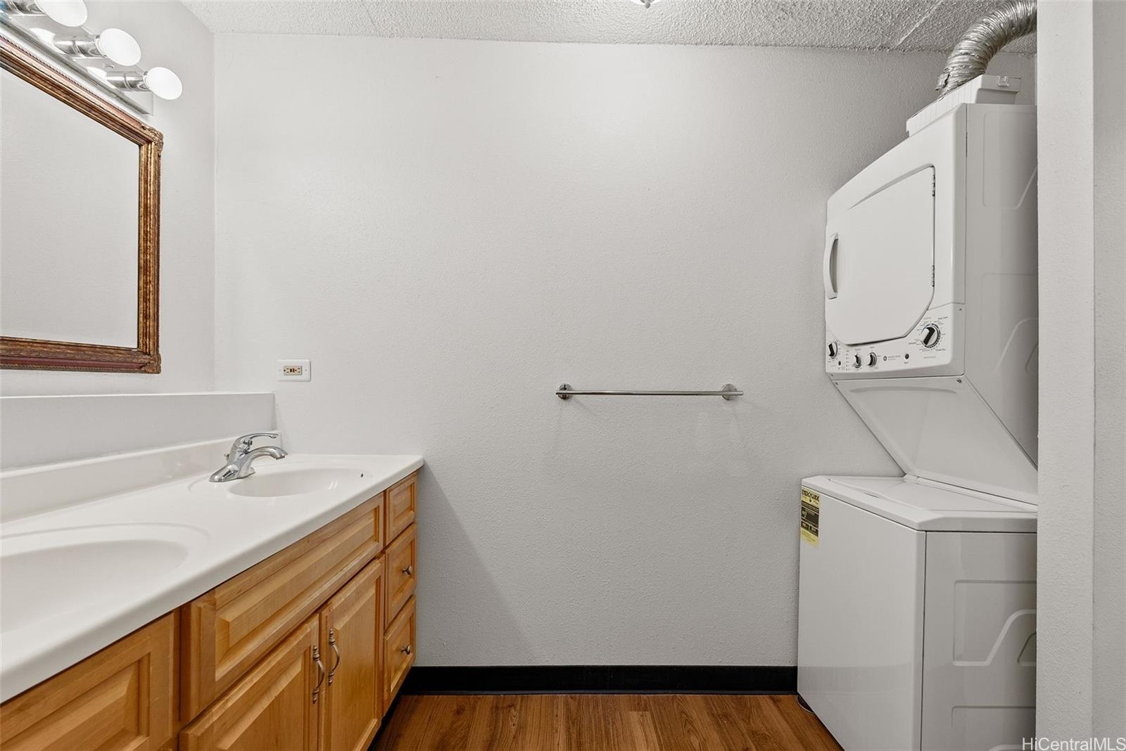 1255 Nuuanu Avenue Unit E2506 1255 Nuuanu Avenue Unit E2506