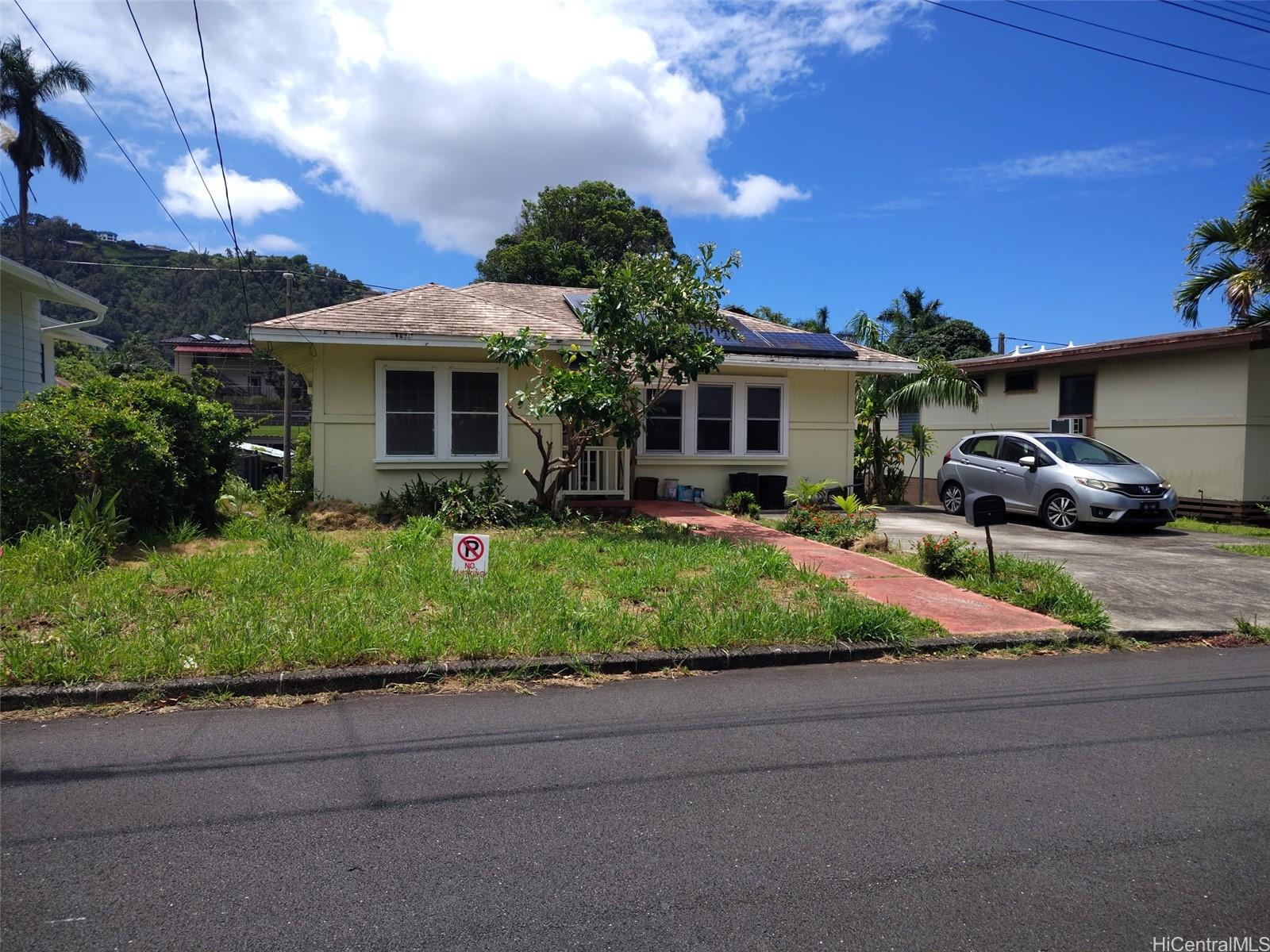 2627 Namauu Drive