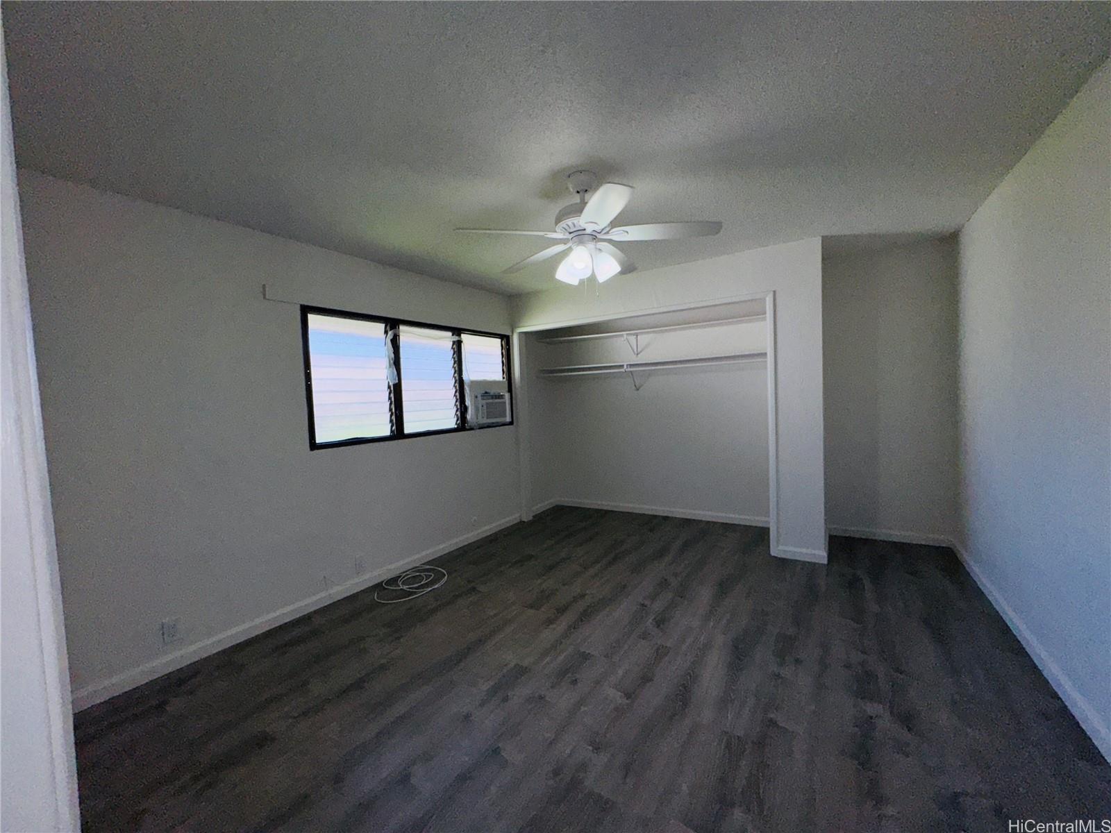 Photo 10 of 20