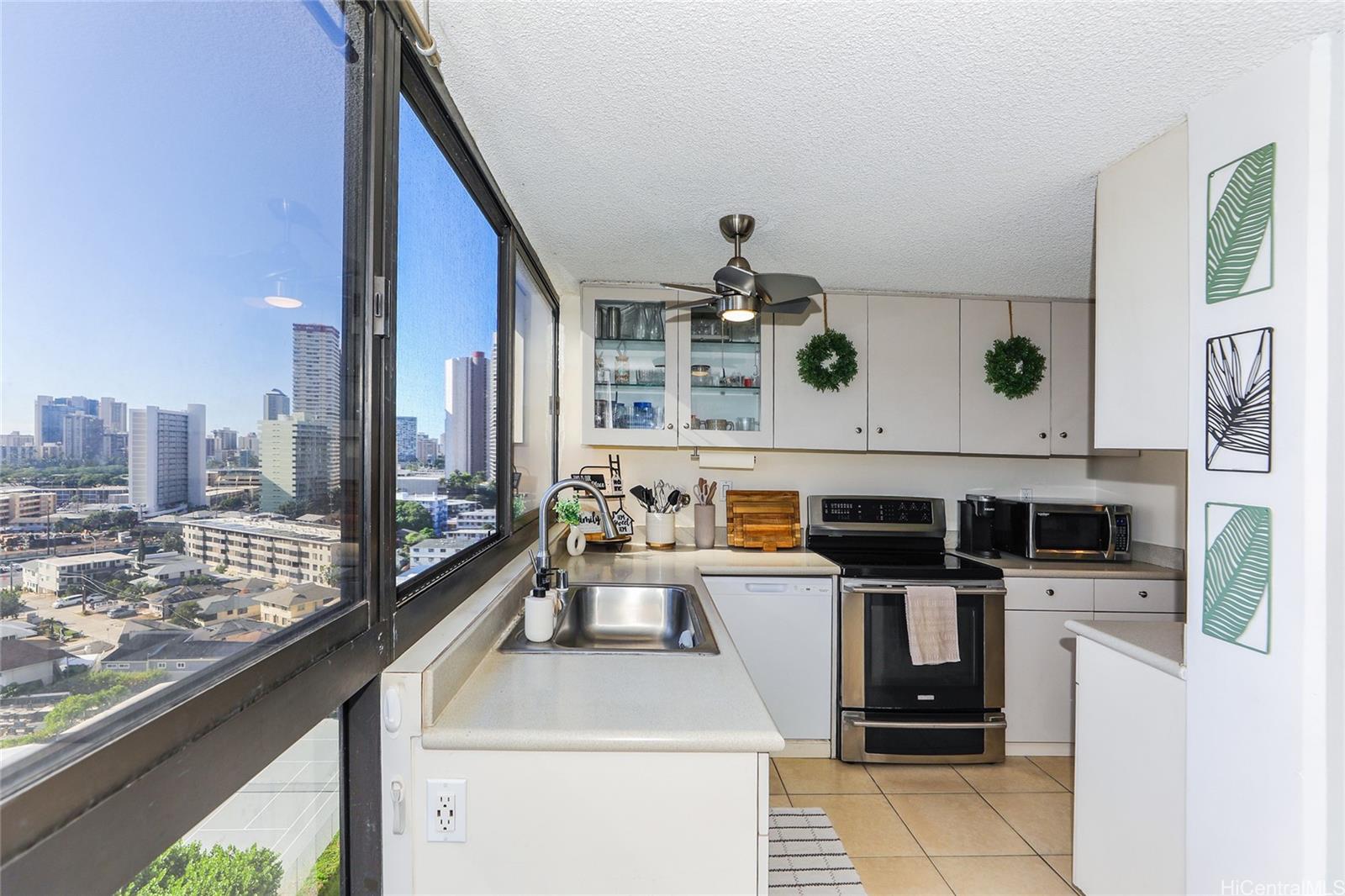 2724 Kahoaloha Lane  Unit 1606