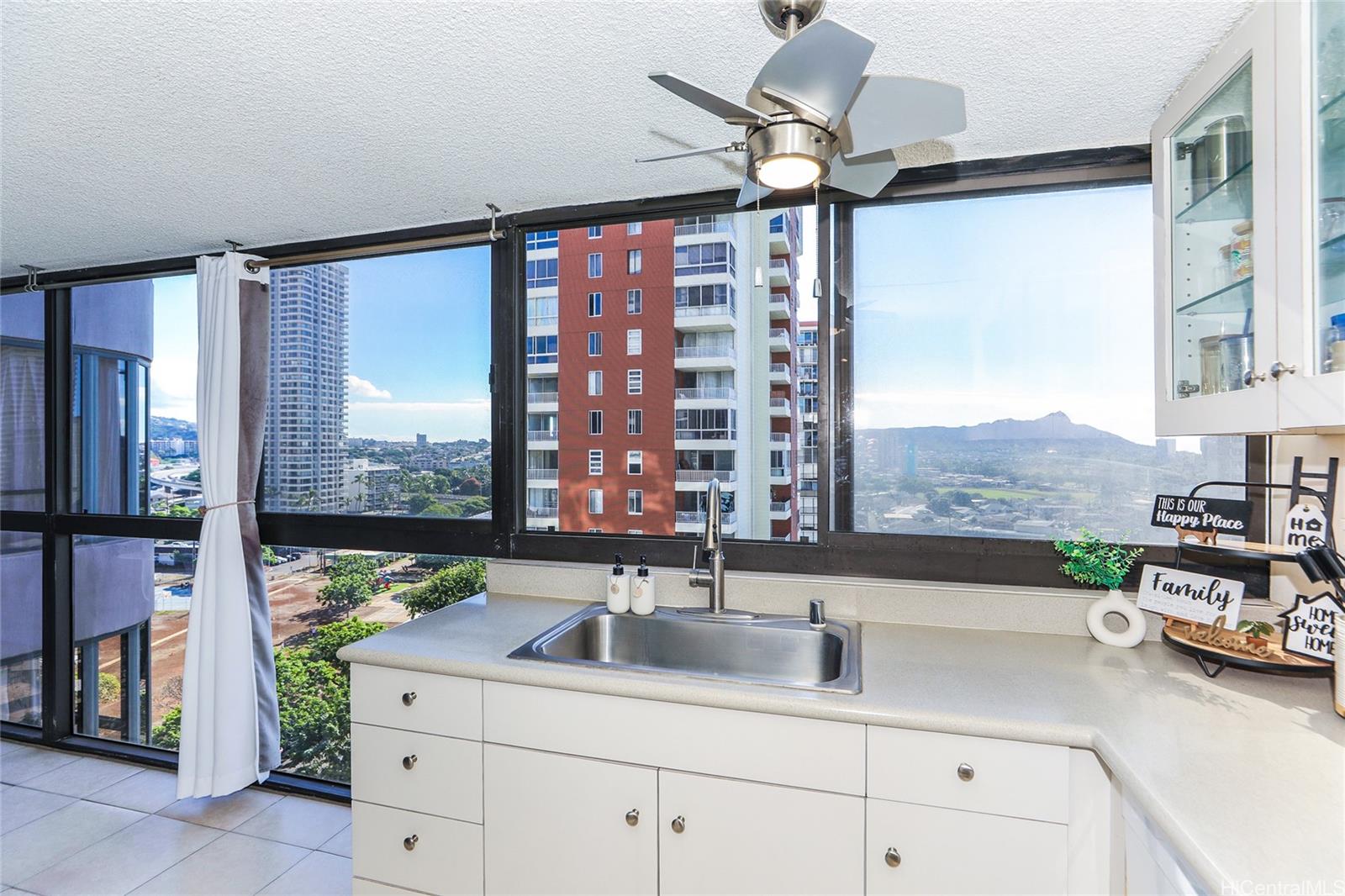 2724 Kahoaloha Lane  Unit 1606