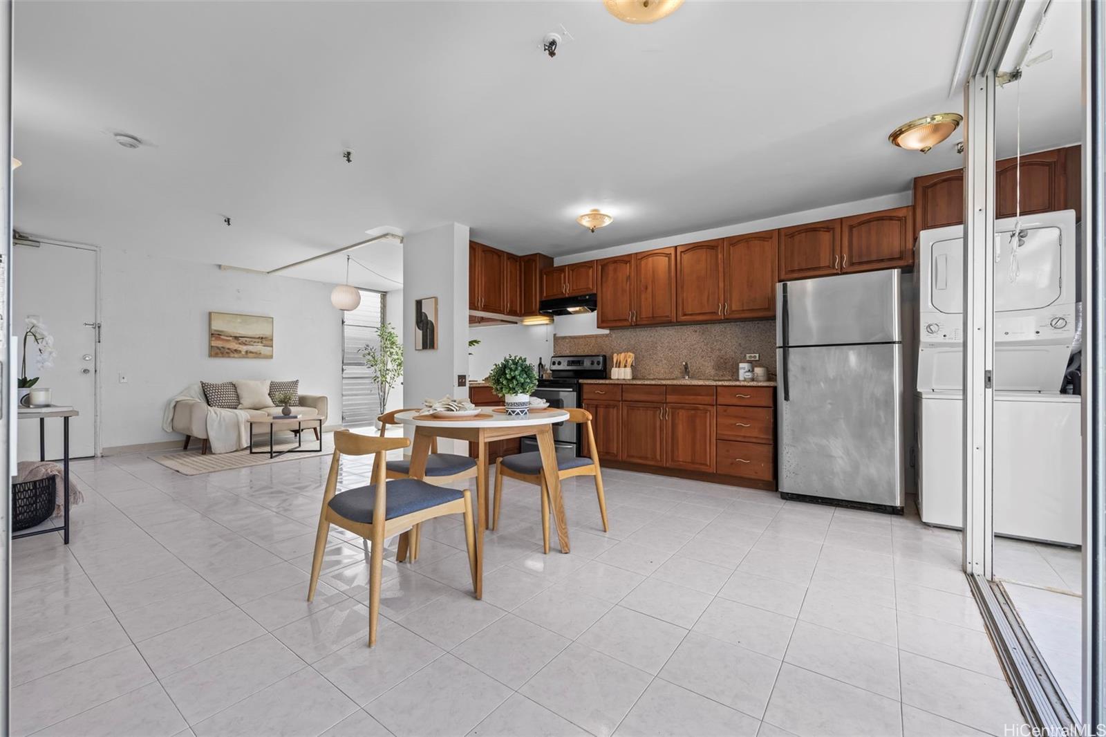 1226 Alexander Street  Unit 501