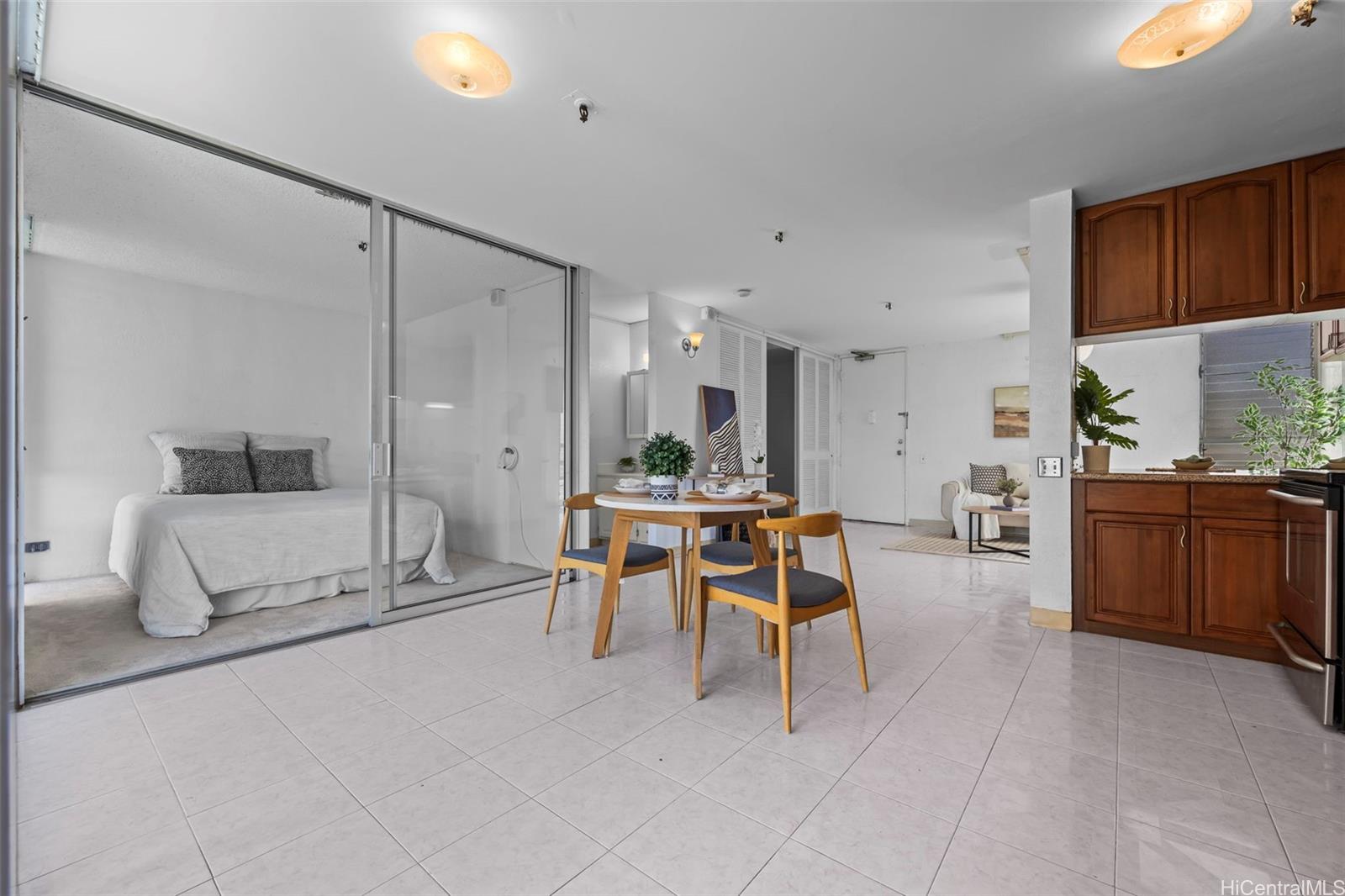 1226 Alexander Street  Unit 501
