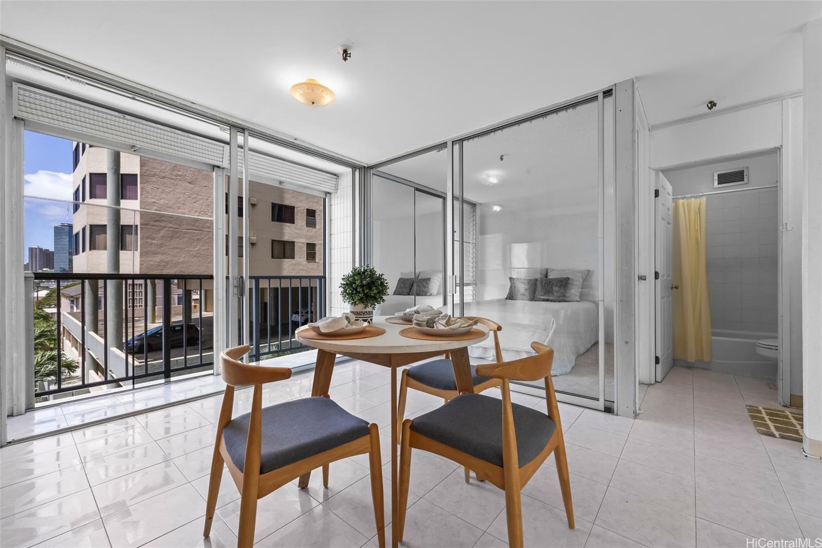 1226 Alexander Street  Unit 501