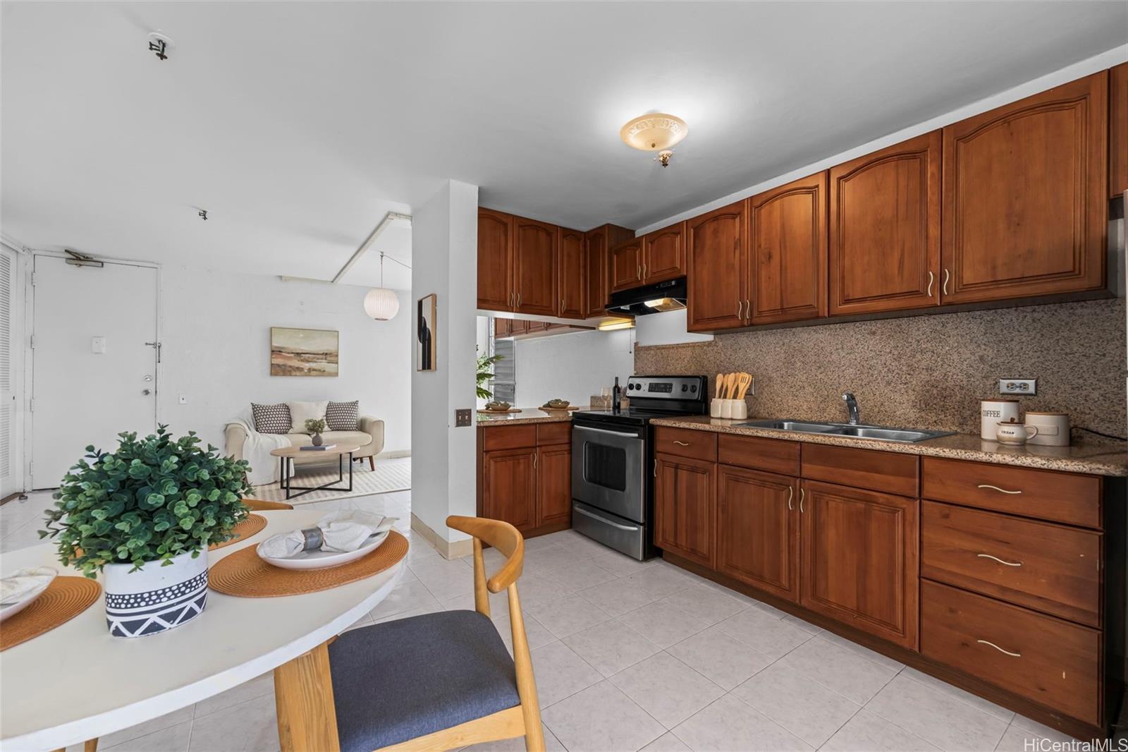 1226 Alexander Street  Unit 501