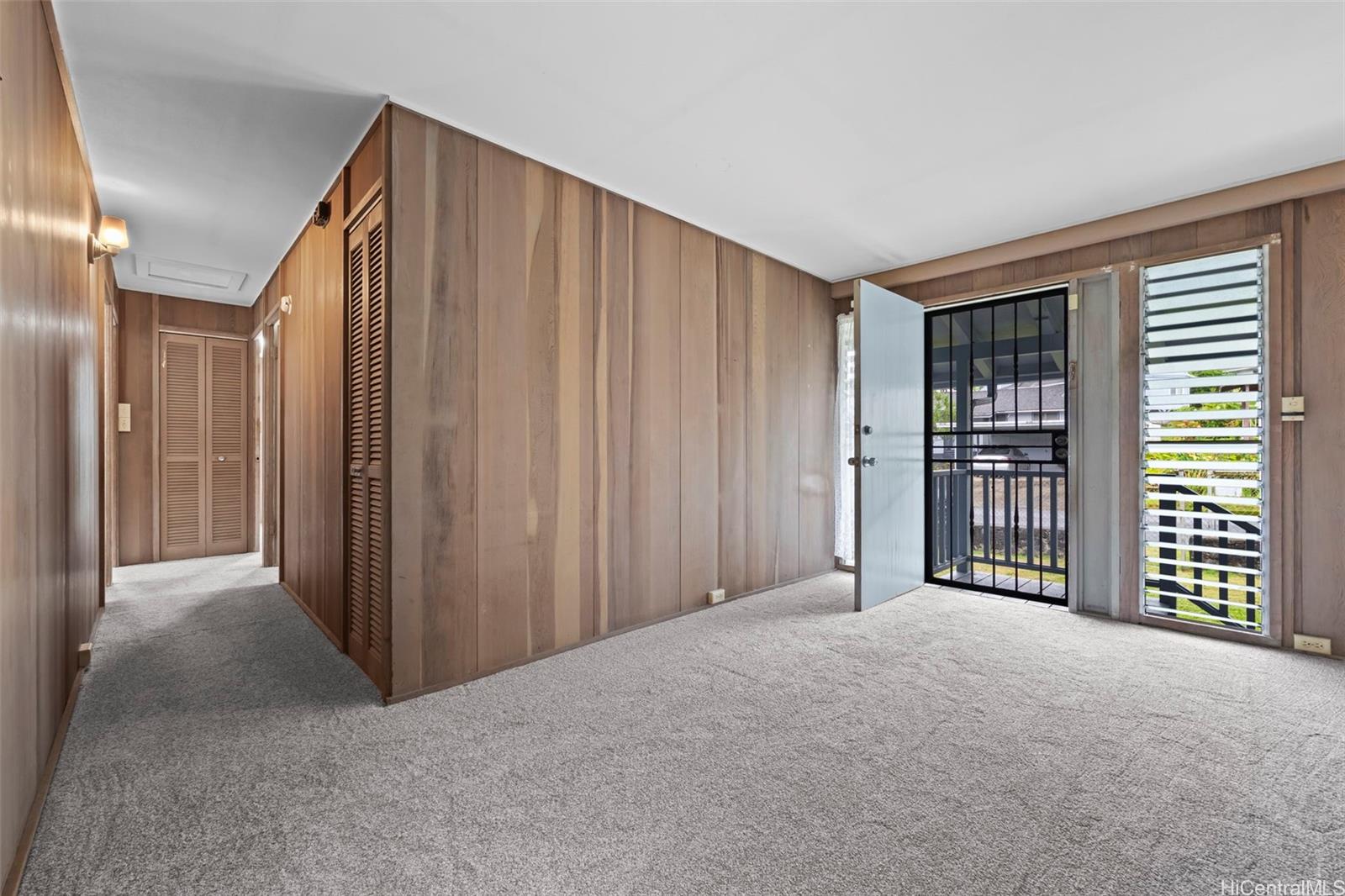 Photo 5 of 23