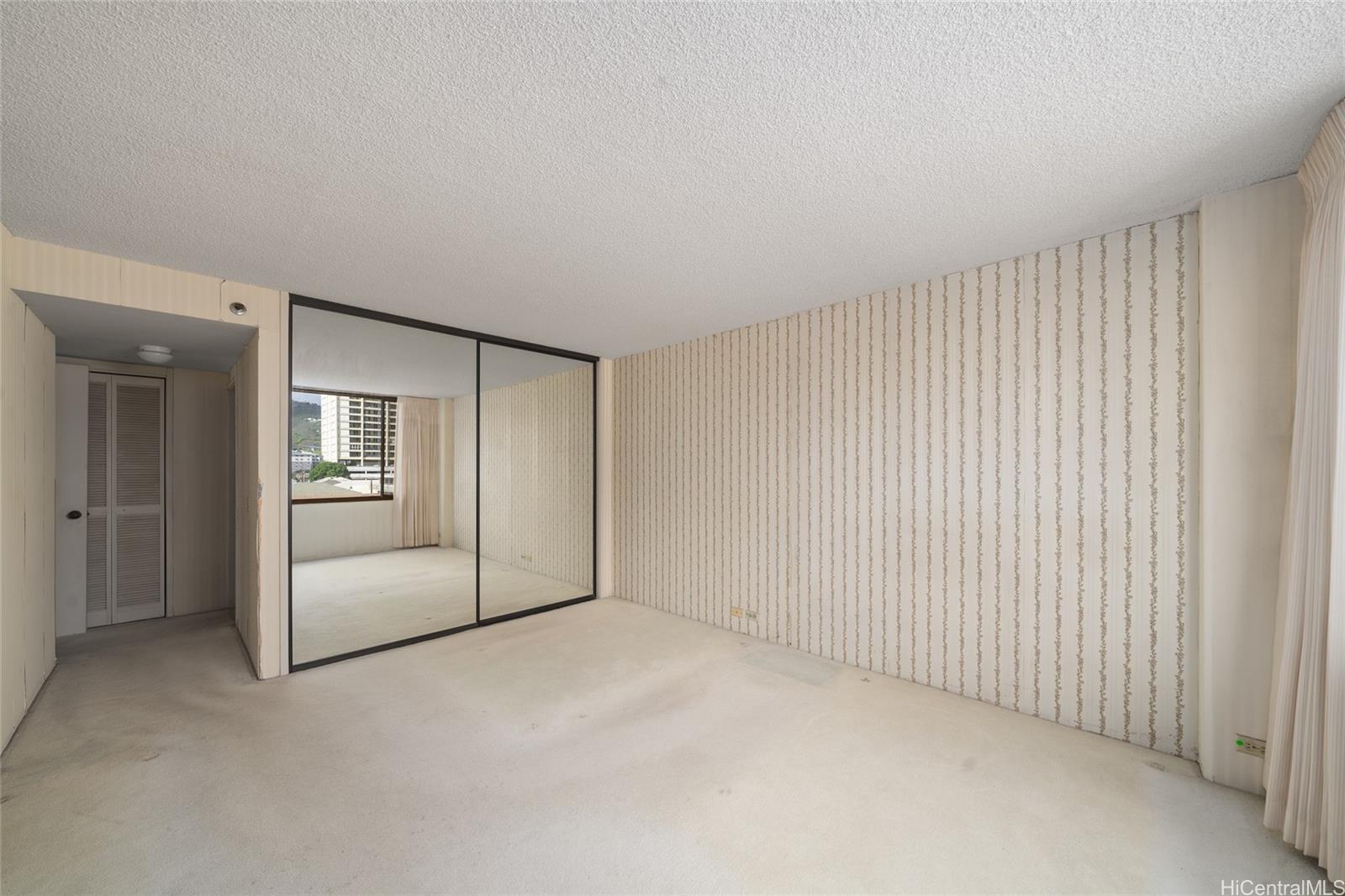 2232 Kapiolani Boulevard  Unit 404