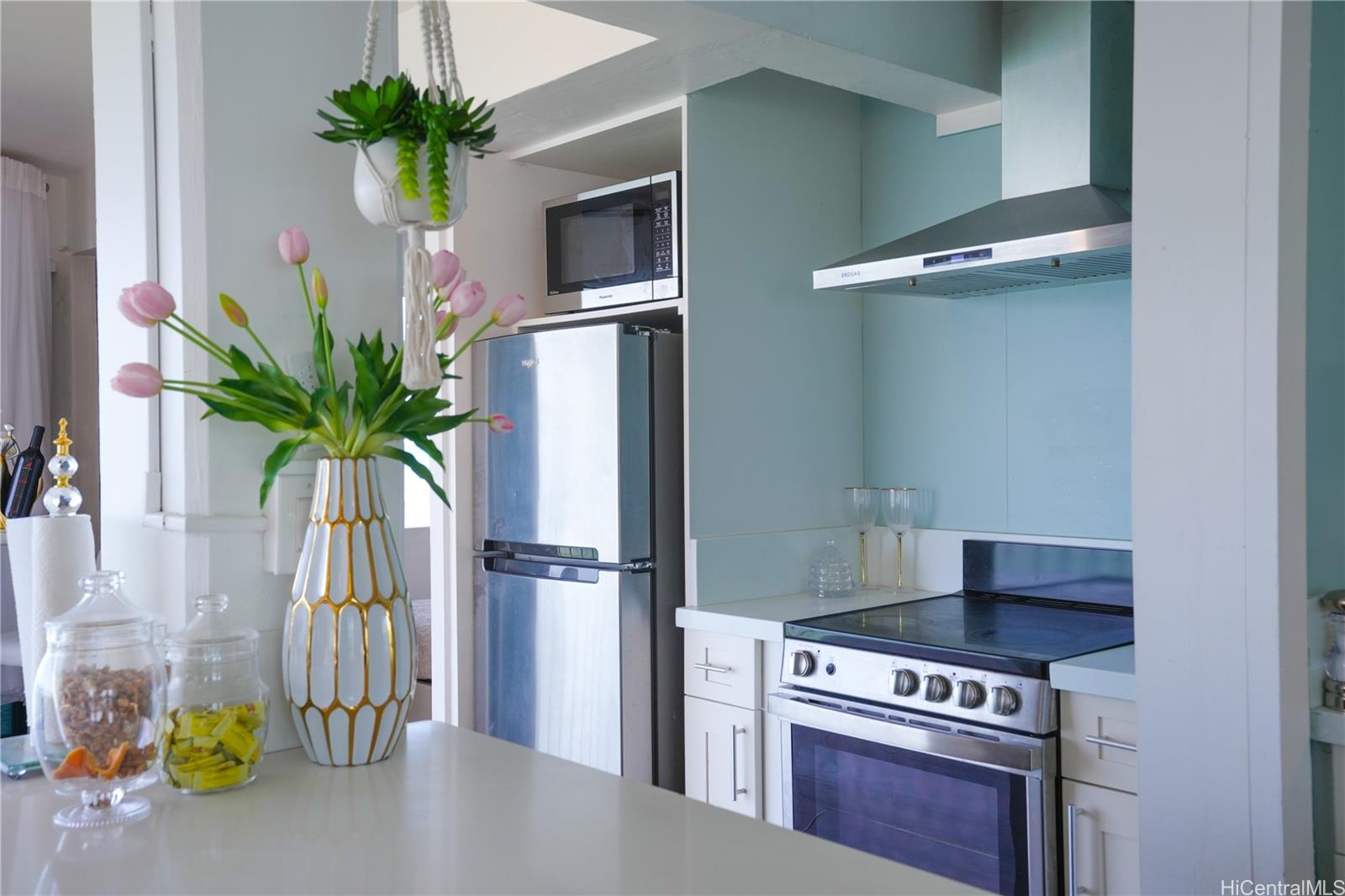 2957 Kalakaua Avenue  Unit 306