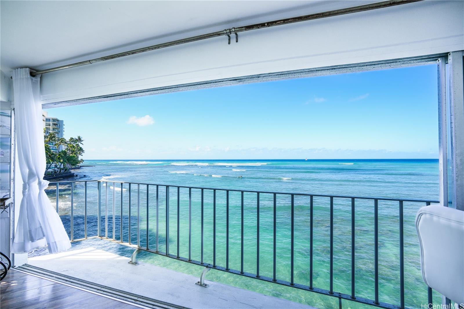 2957 Kalakaua Avenue  Unit 306