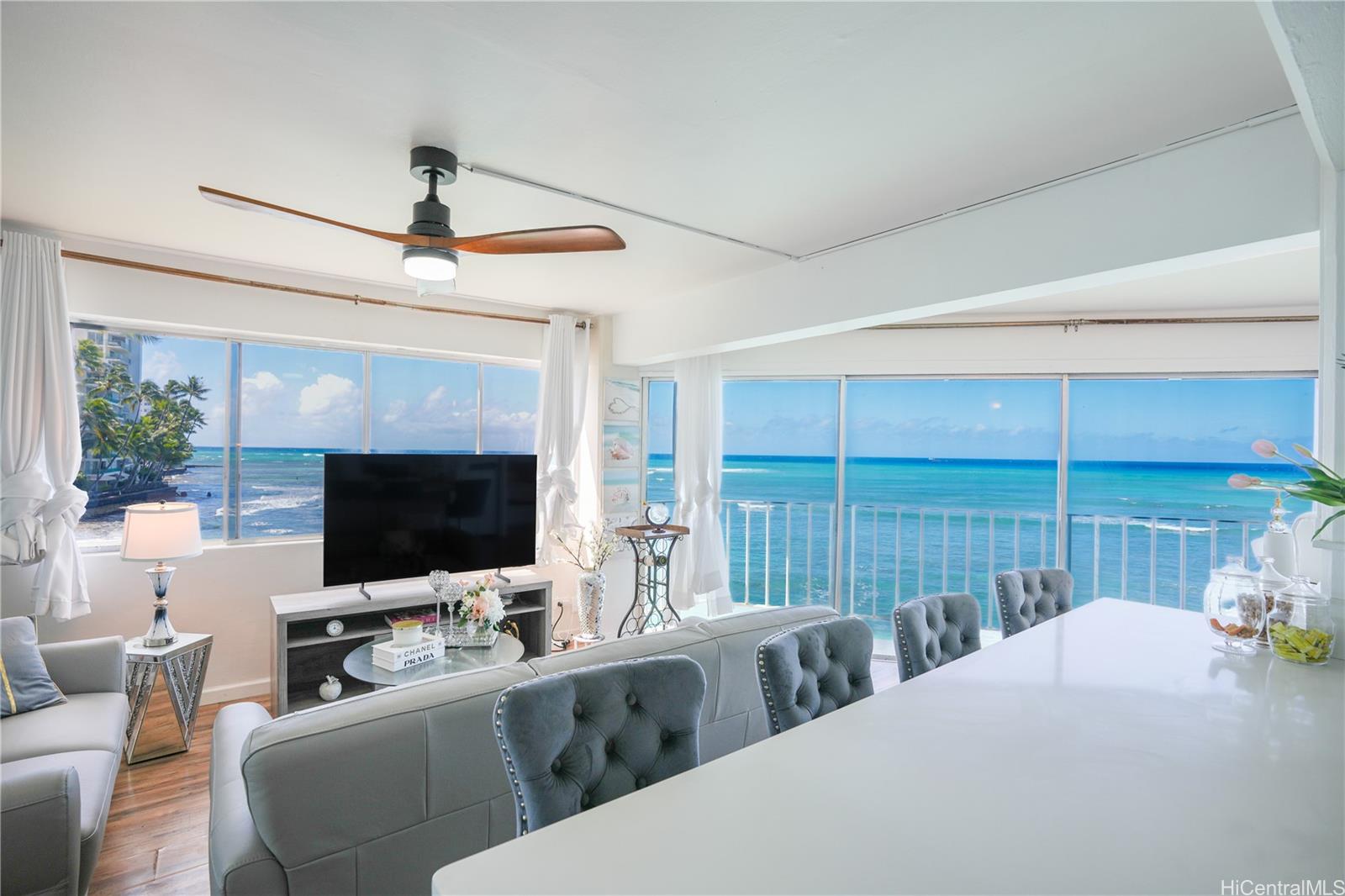 2957 Kalakaua Avenue  Unit 306