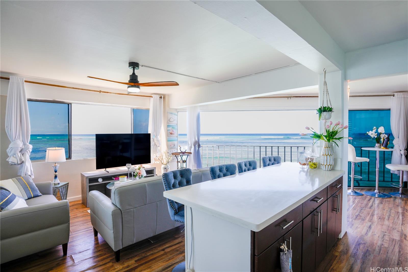 2957 Kalakaua Avenue  Unit 306