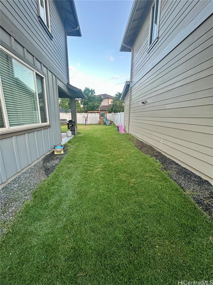 Photo 5 of 18
