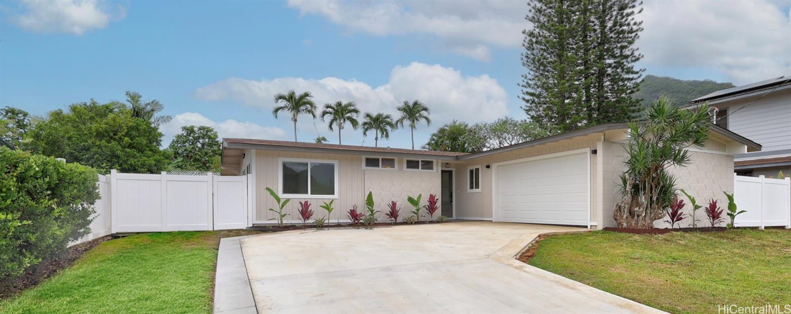 1519 Uluhaku Place