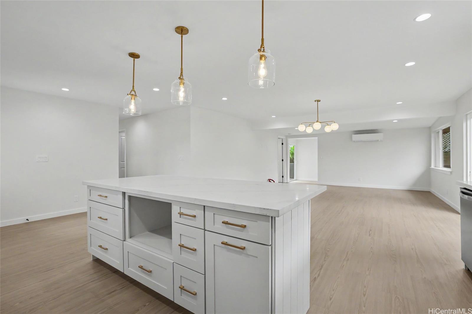 1519 Uluhaku Place