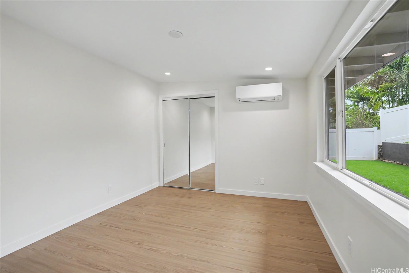 1519 Uluhaku Place