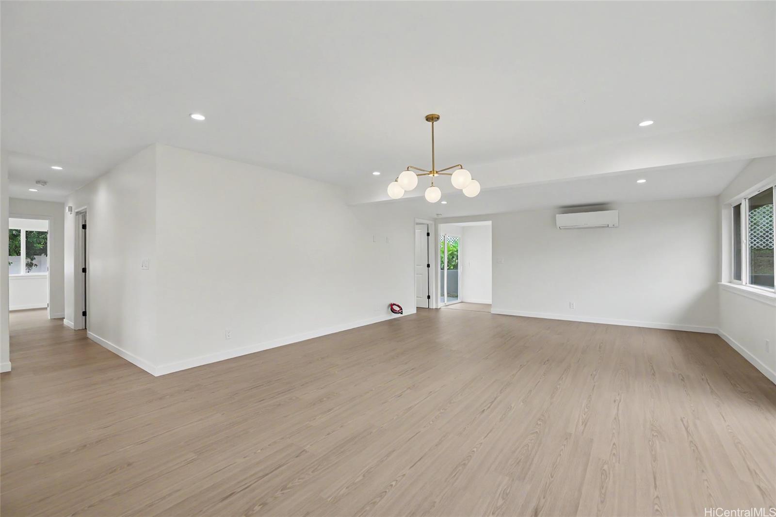 1519 Uluhaku Place