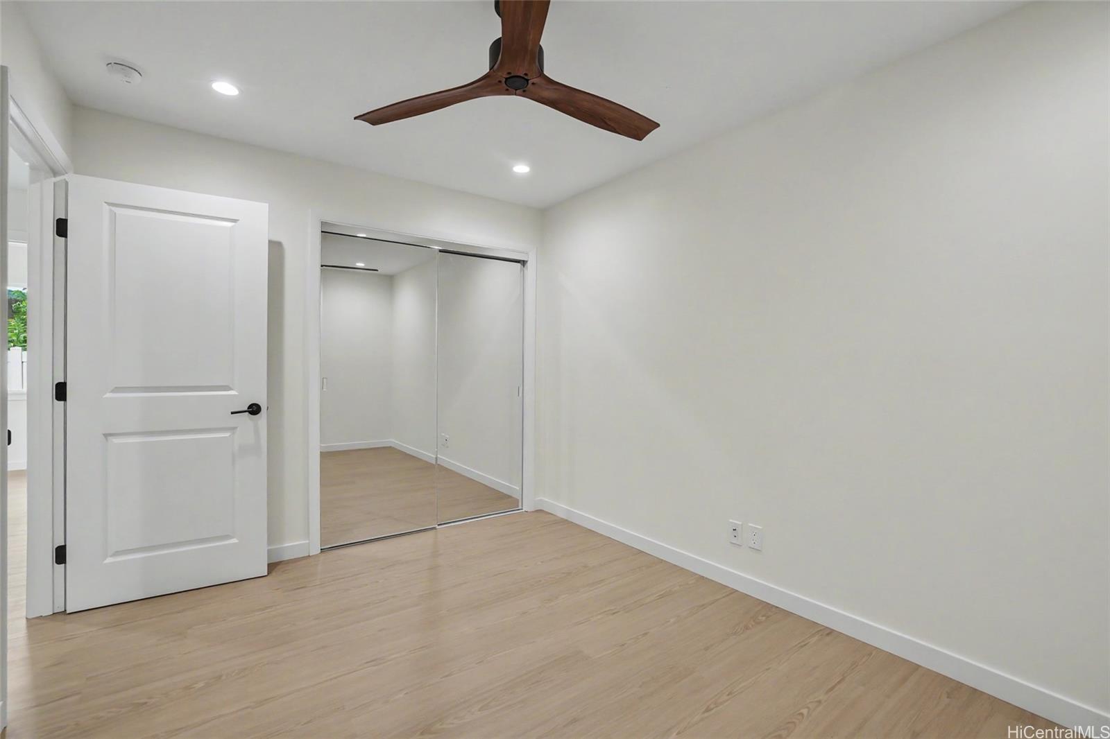 1519 Uluhaku Place