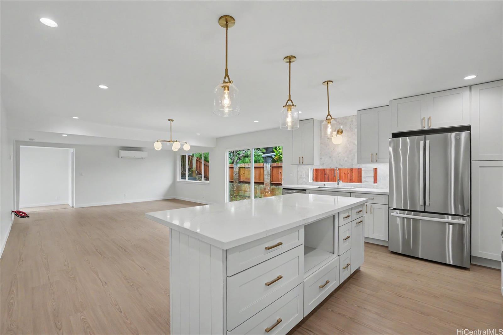 1519 Uluhaku Place