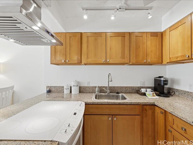 3138 Waialae Avenue  Unit 213