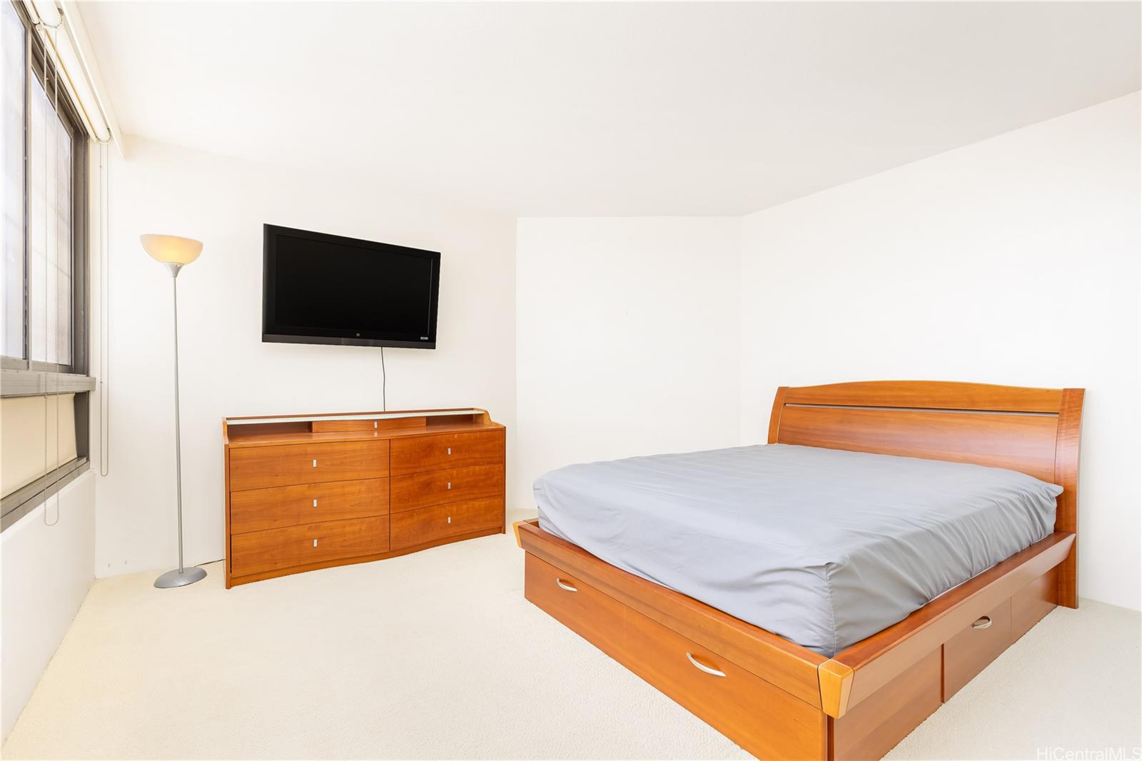 583 Kamoku Street  Unit PH7
