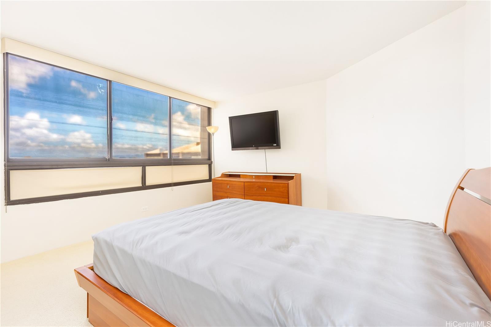 583 Kamoku Street  Unit PH7