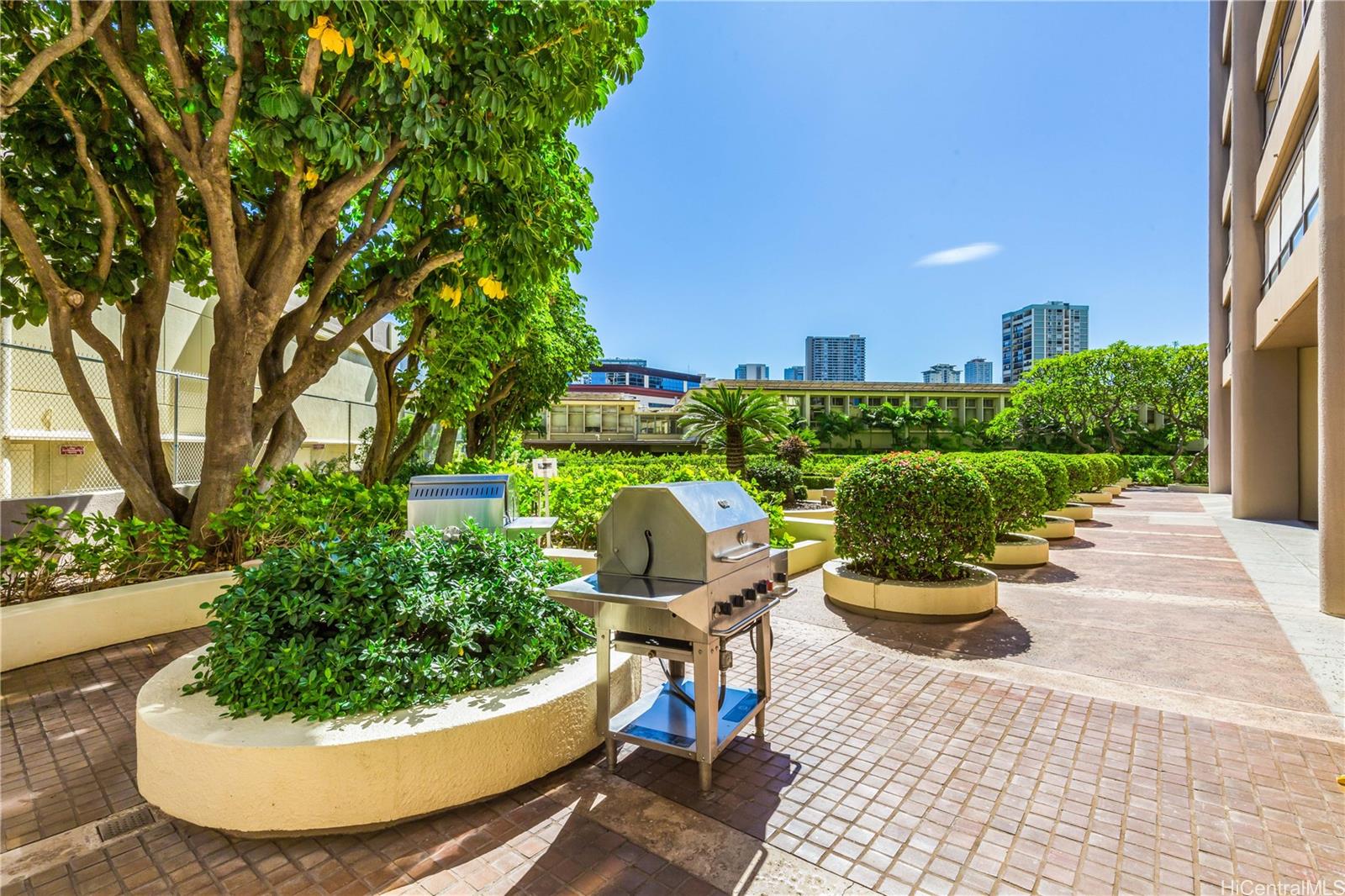 583 Kamoku Street  Unit PH7