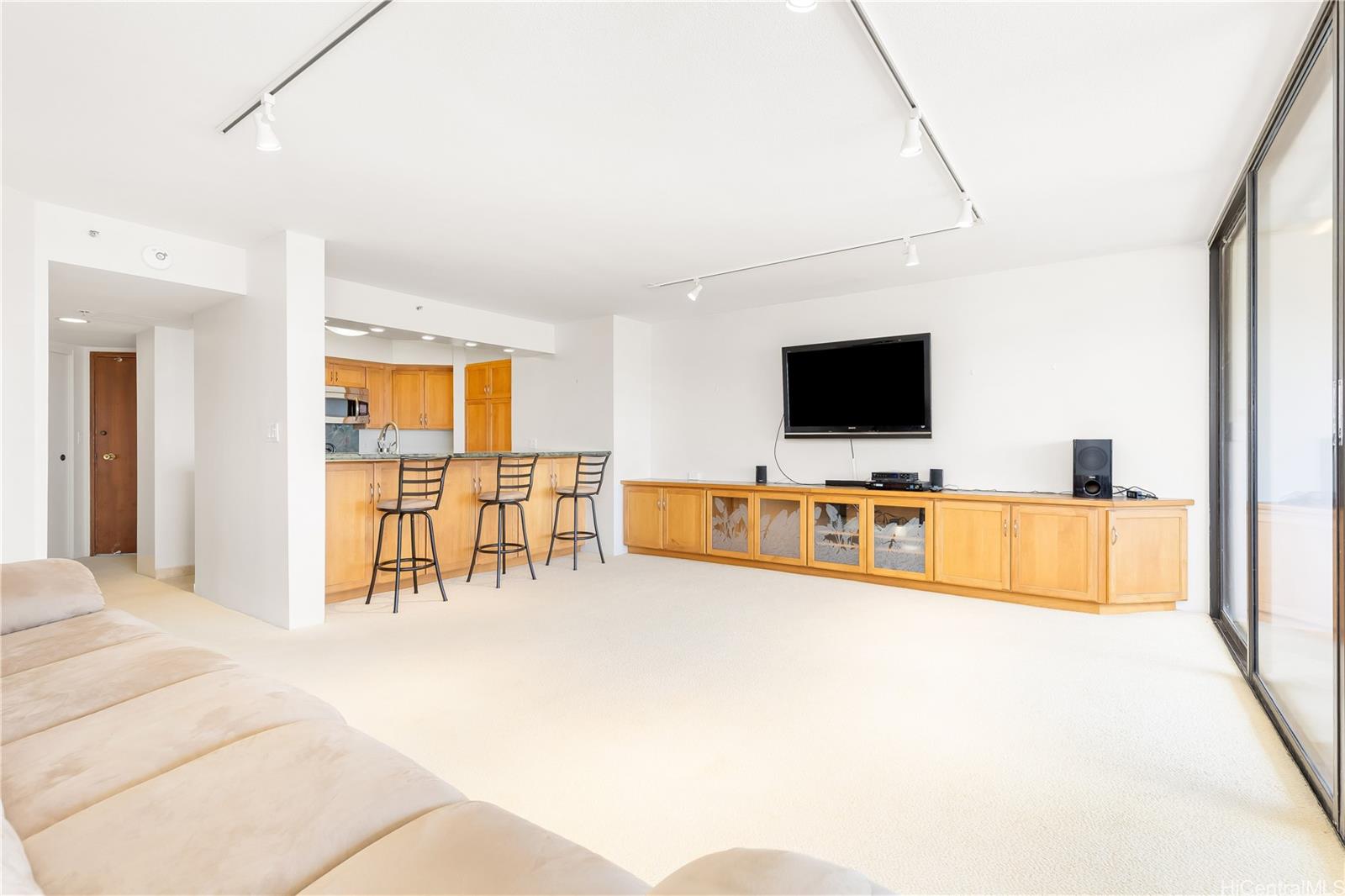 583 Kamoku Street  Unit PH7