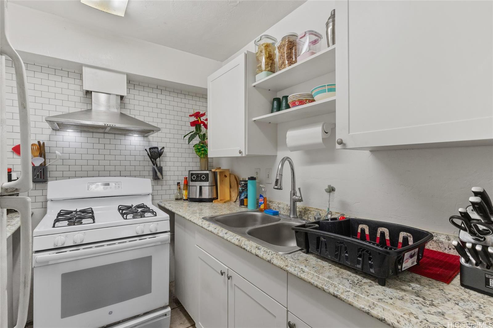 87-118 Helelua Street  Unit B306