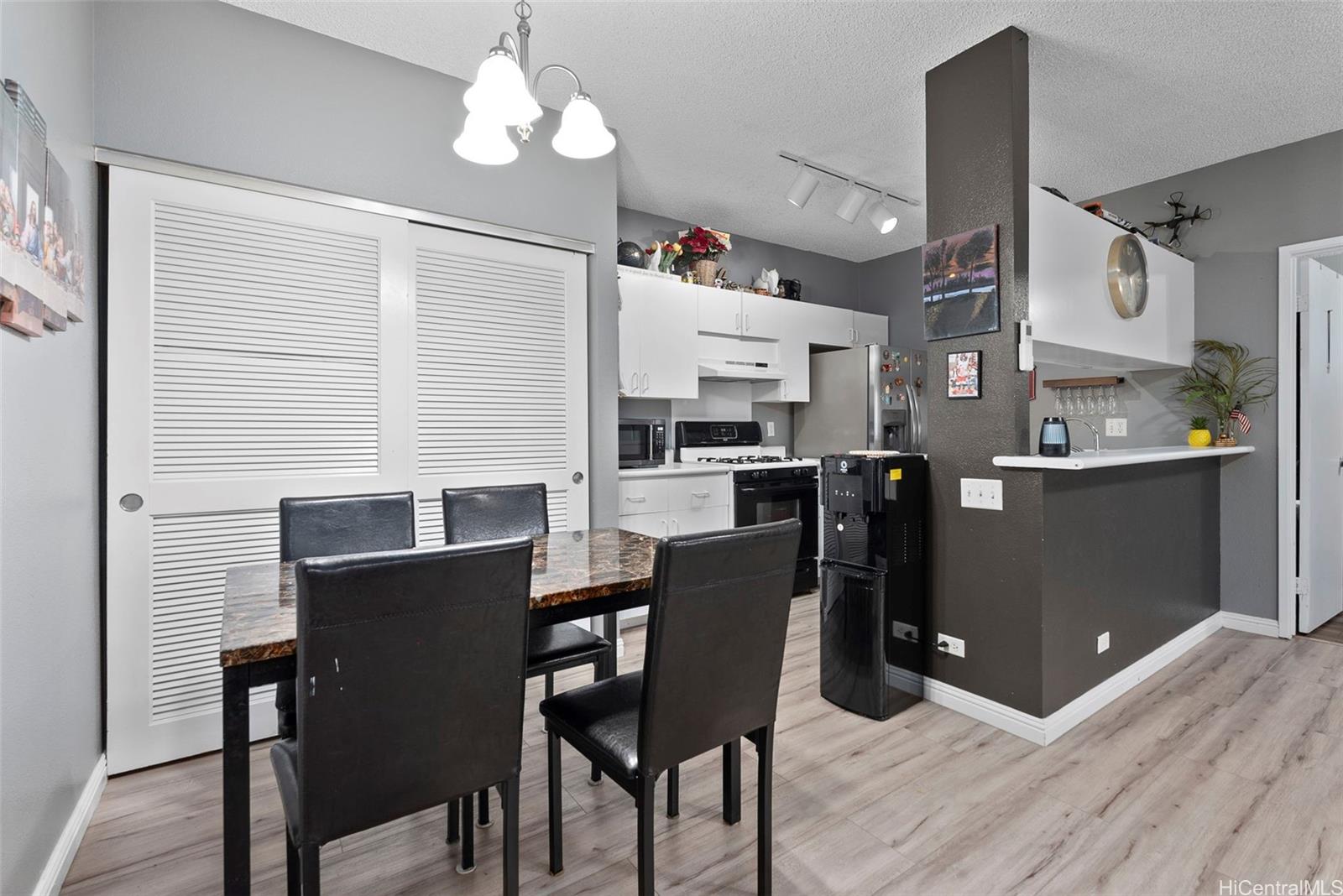 91-609 Puamaeole Street  Unit 34S