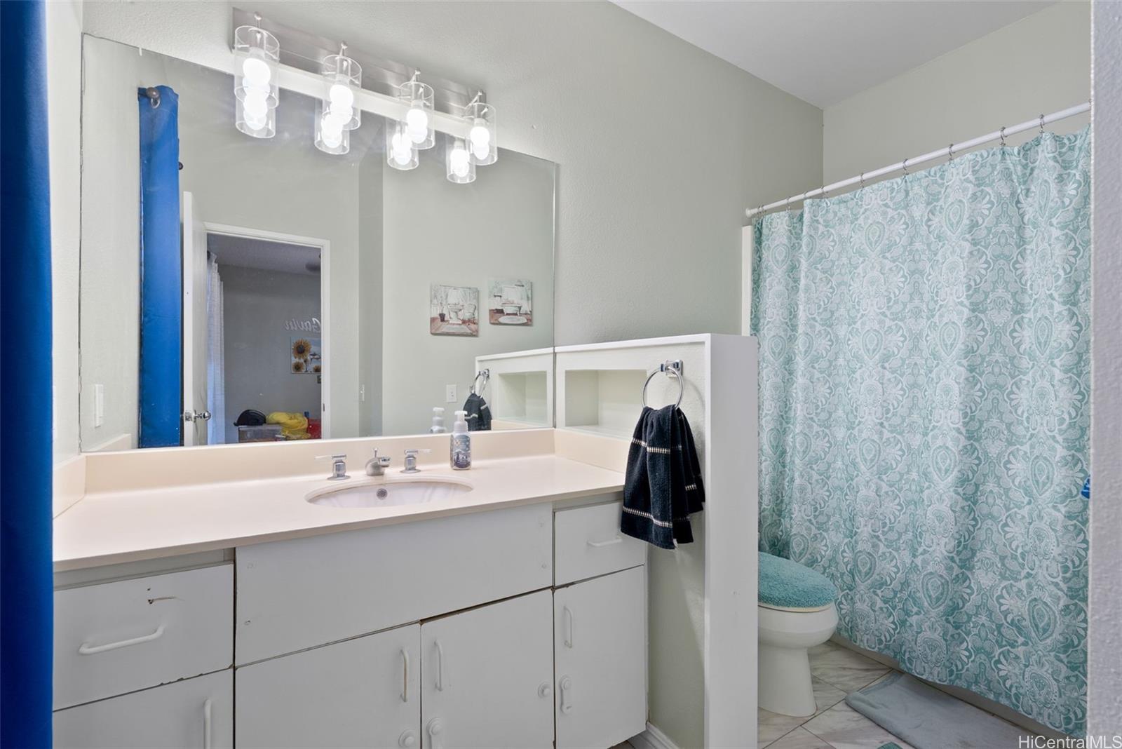 91-609 Puamaeole Street  Unit 34S