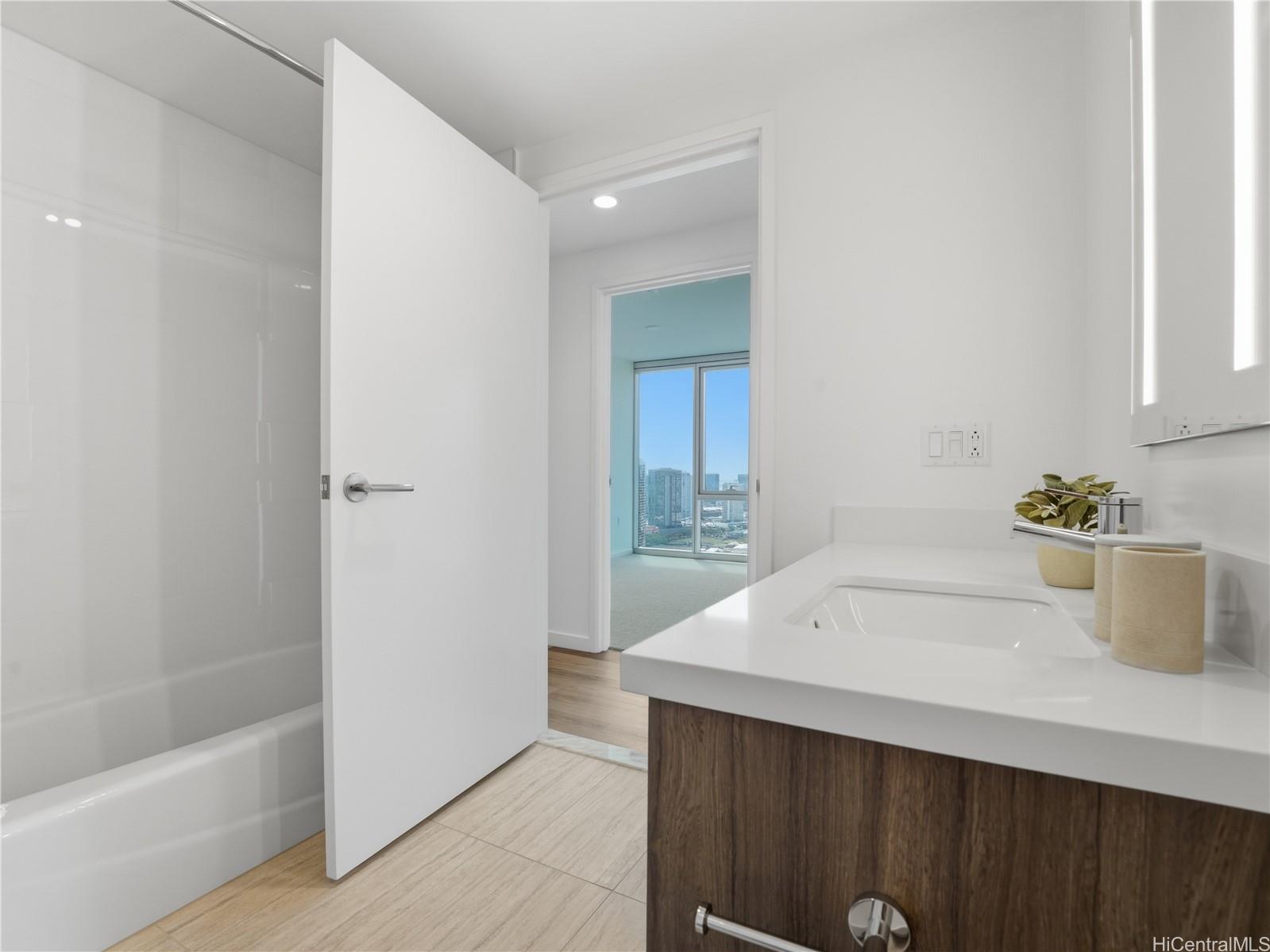 1500 Rycroft Street  Unit 4018R
