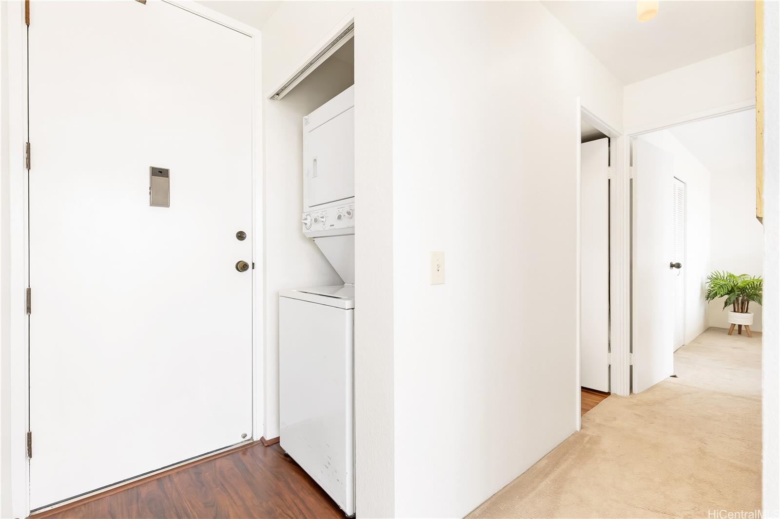2754 Kuilei Street  Unit 1704
