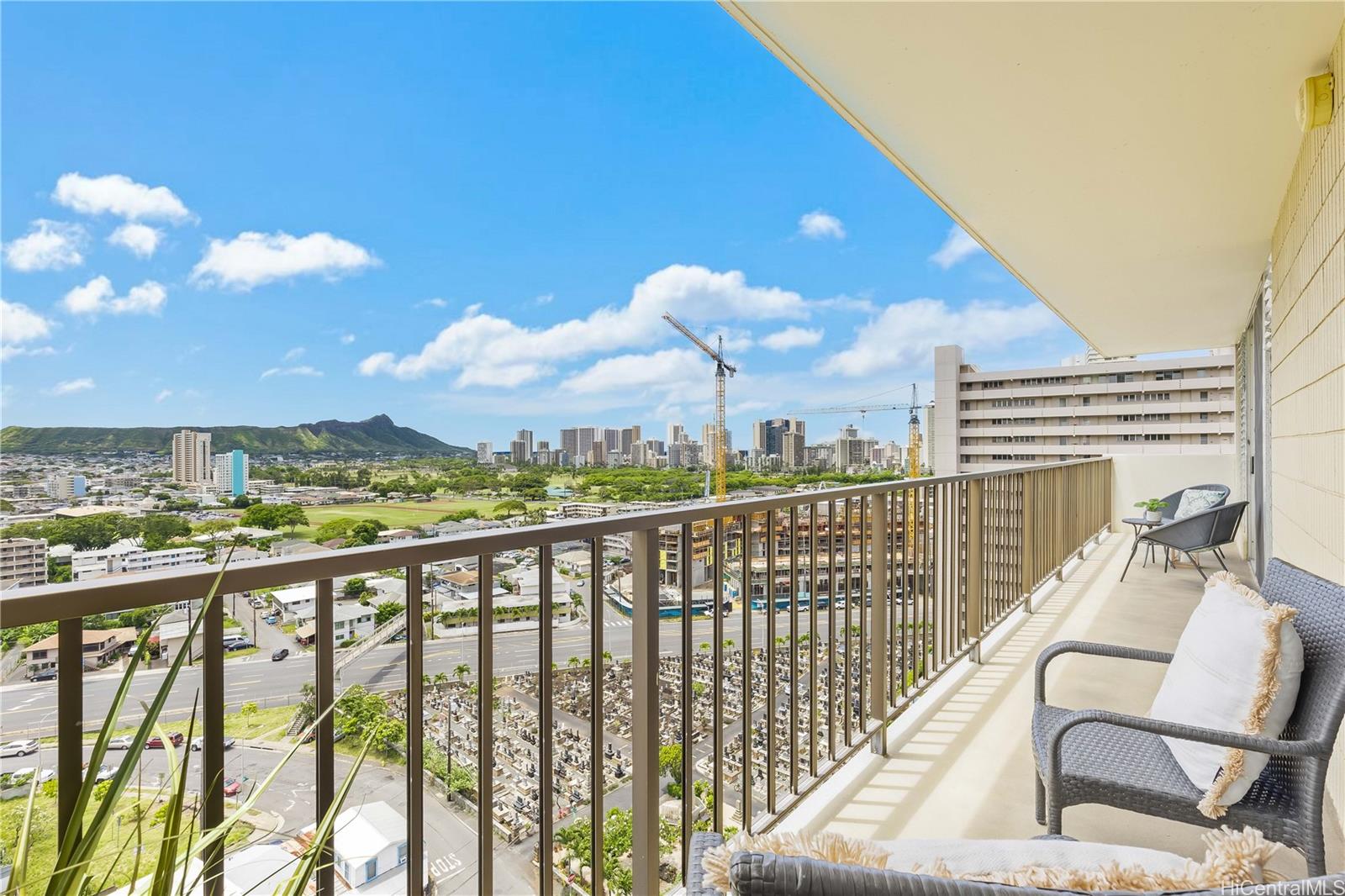 2754 Kuilei Street  Unit 1704