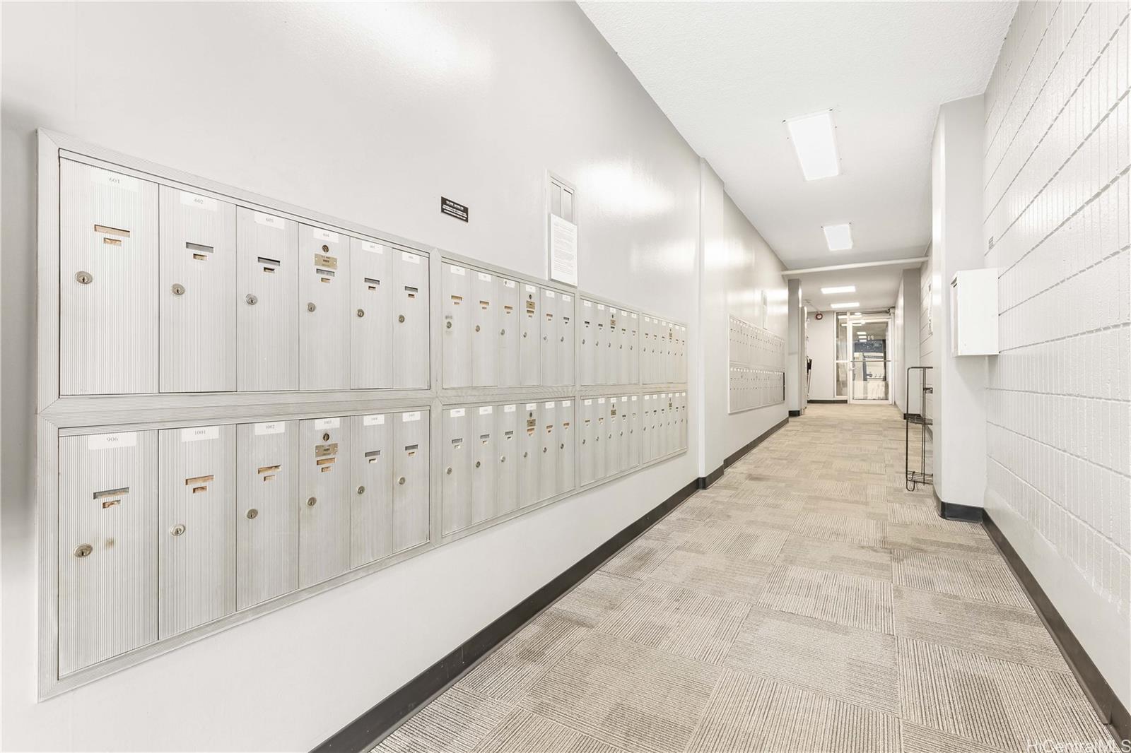2754 Kuilei Street  Unit 1704