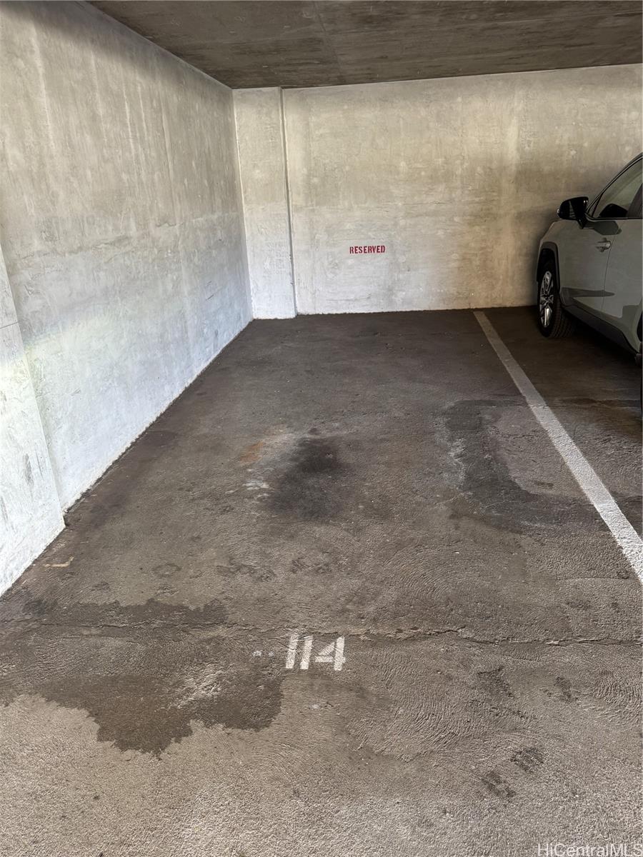 2754 Kuilei Street  Unit 1704