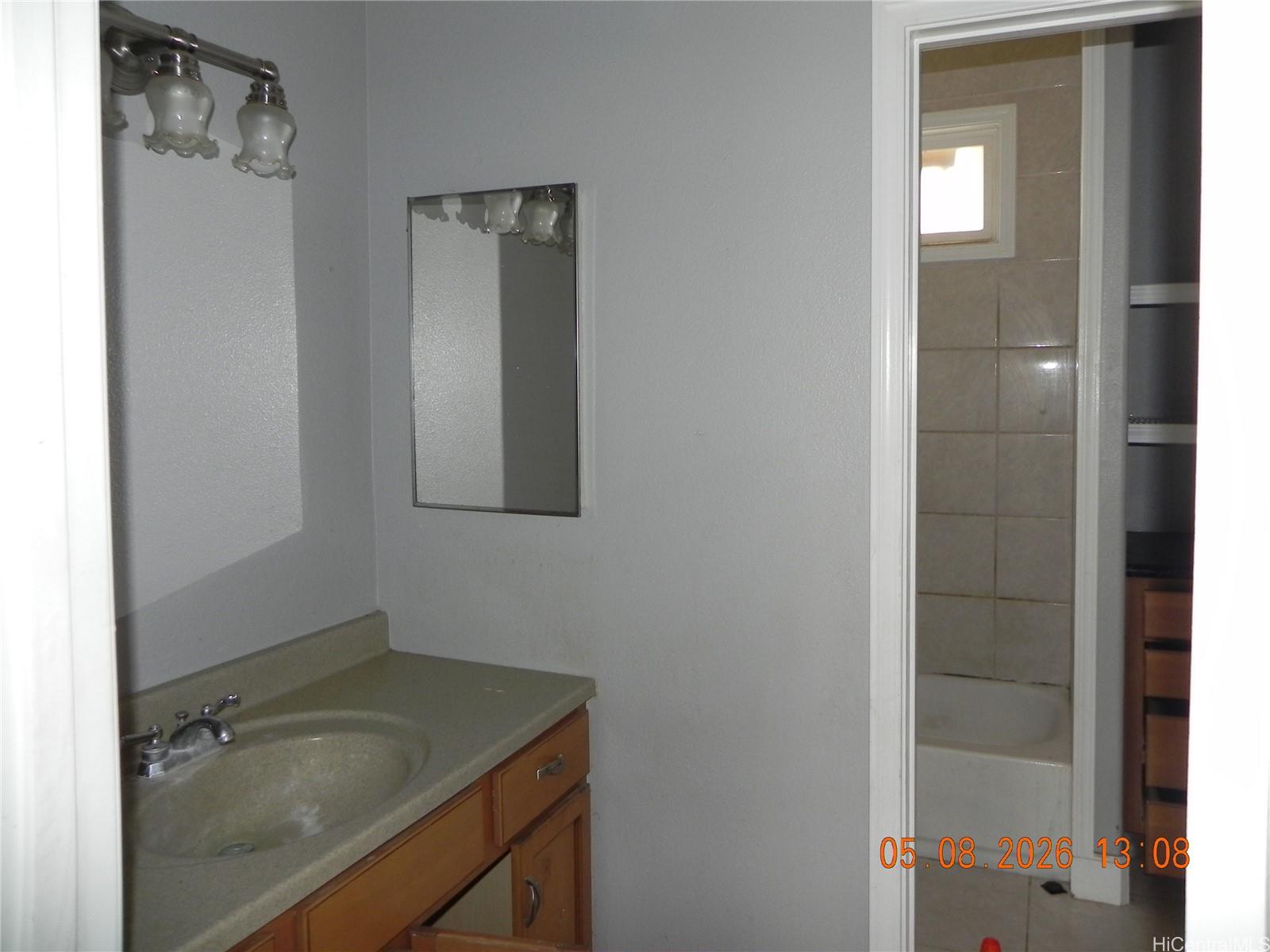 Photo 14 of 25
