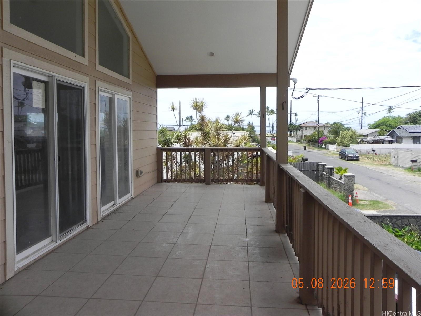 Photo 21 of 25
