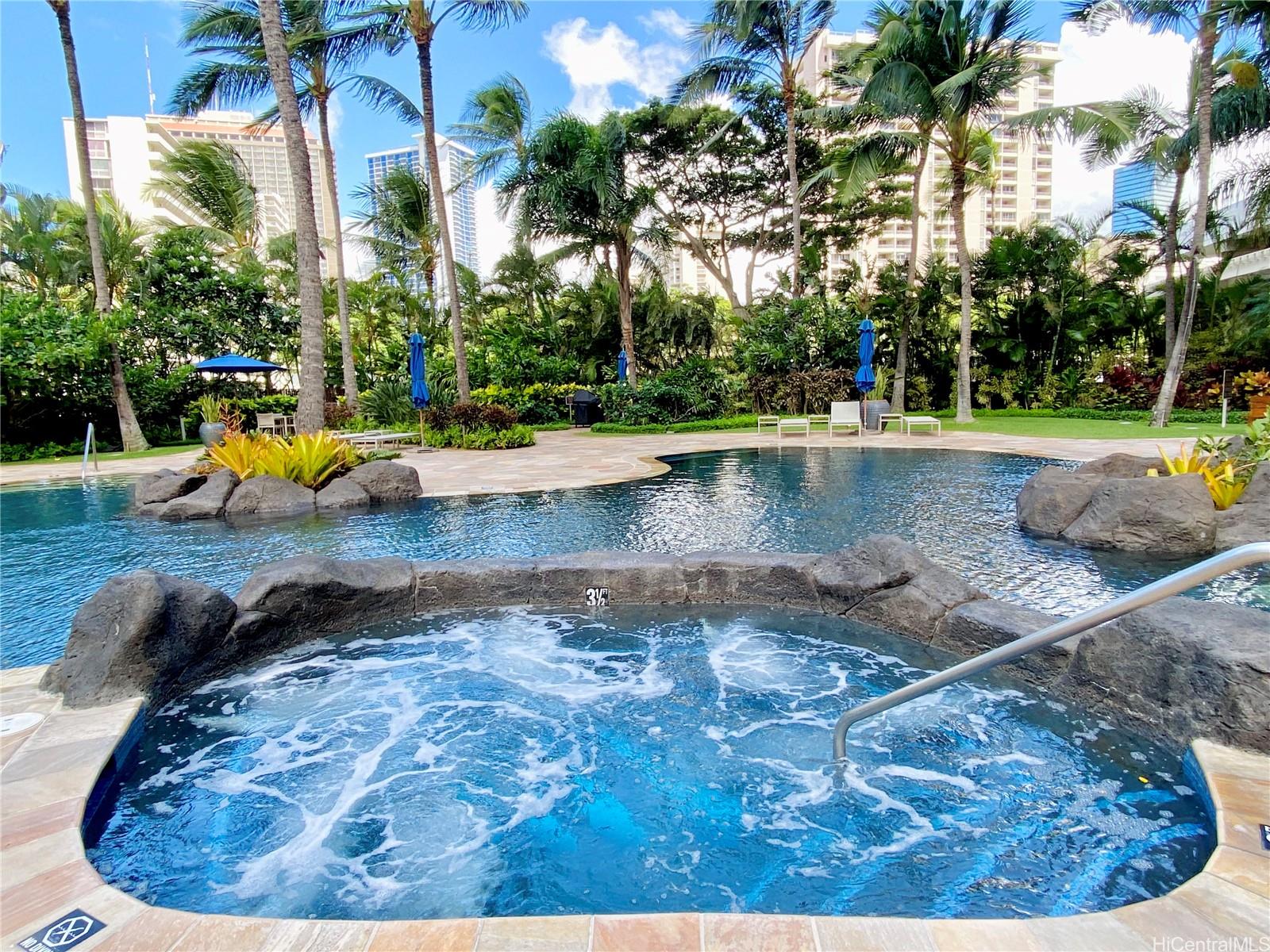 Photo 19 of 24