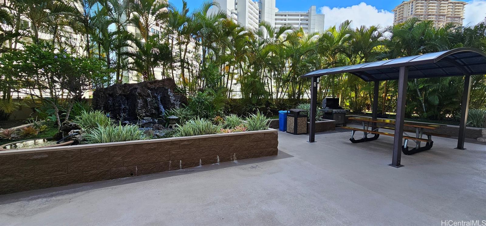 411 Hobron Lane  Unit 3705