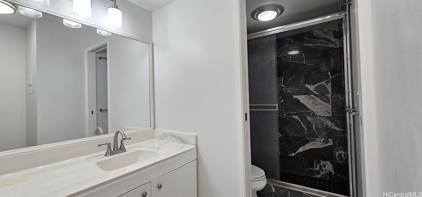 411 Hobron Lane  Unit 3705