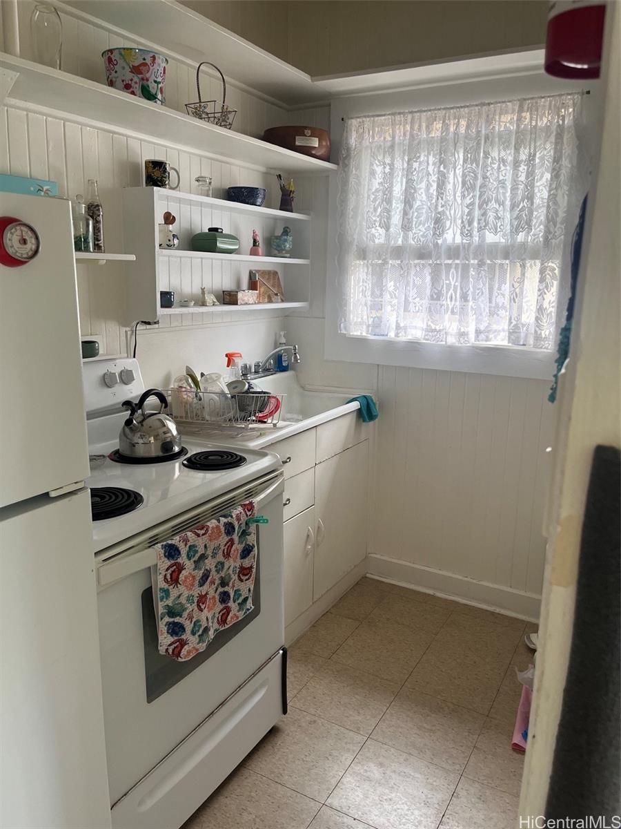 Photo 14 of 20