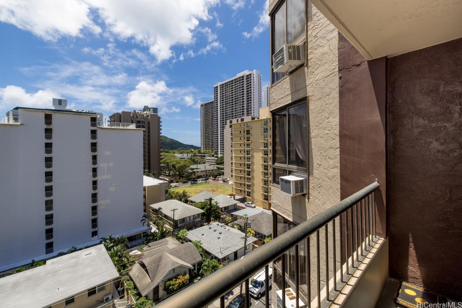 320 Liliuokalani Avenue  Unit 902